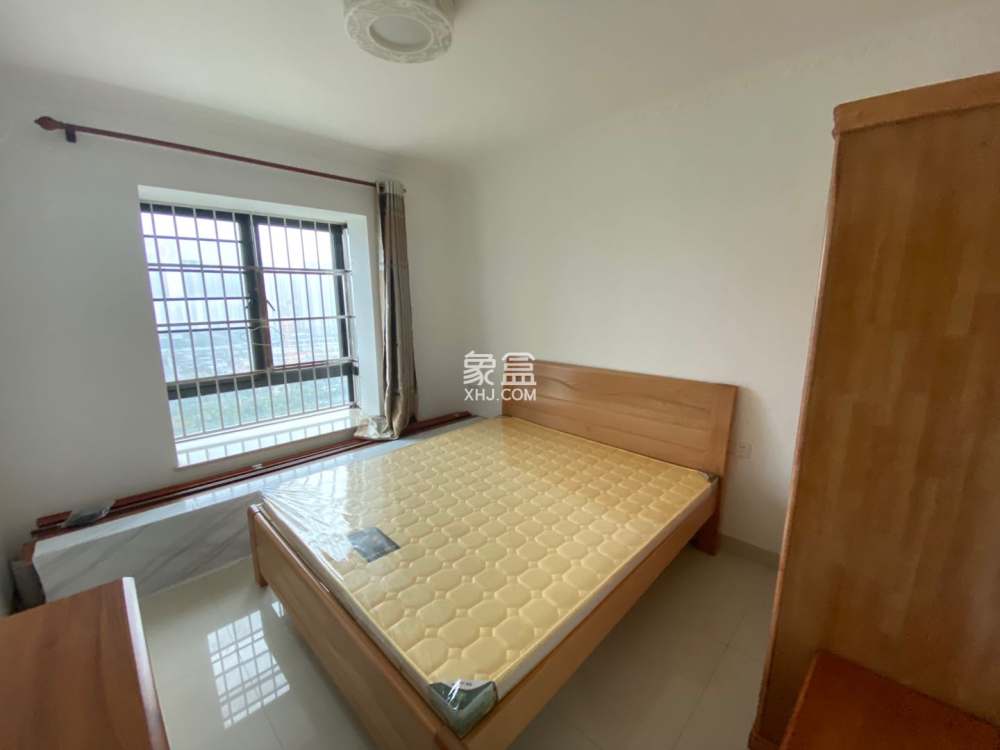 国兴城（C区）  2室2厅1卫    2700.0元/月室内图