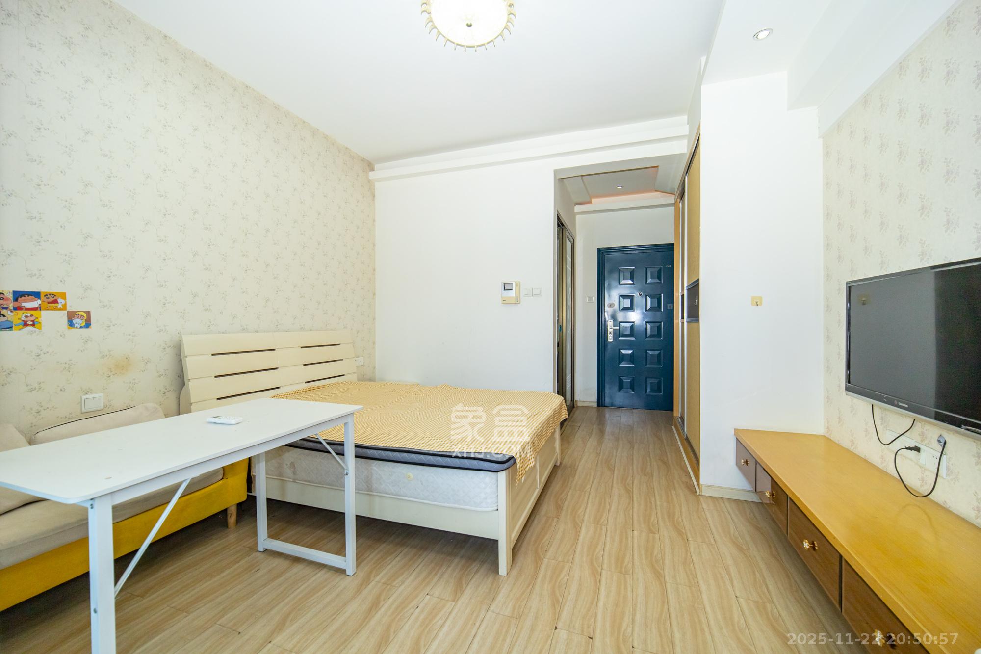 尚都花园城 1室1厅1卫 16.8万 尚都花园城 1室1厅1卫 16.8万客厅