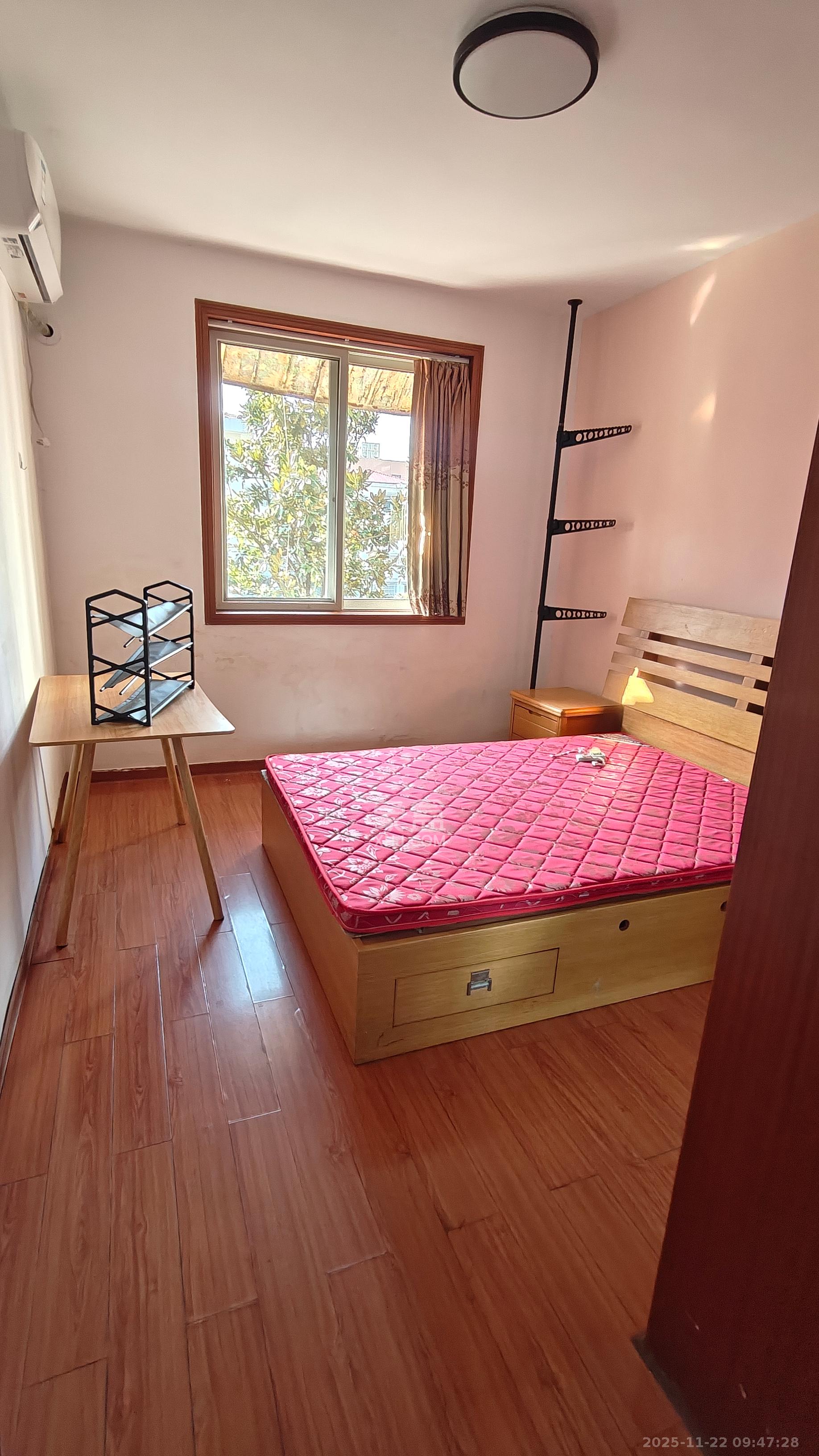 桂花路锻压小区  2室1厅1卫    1500.0元/月室内图