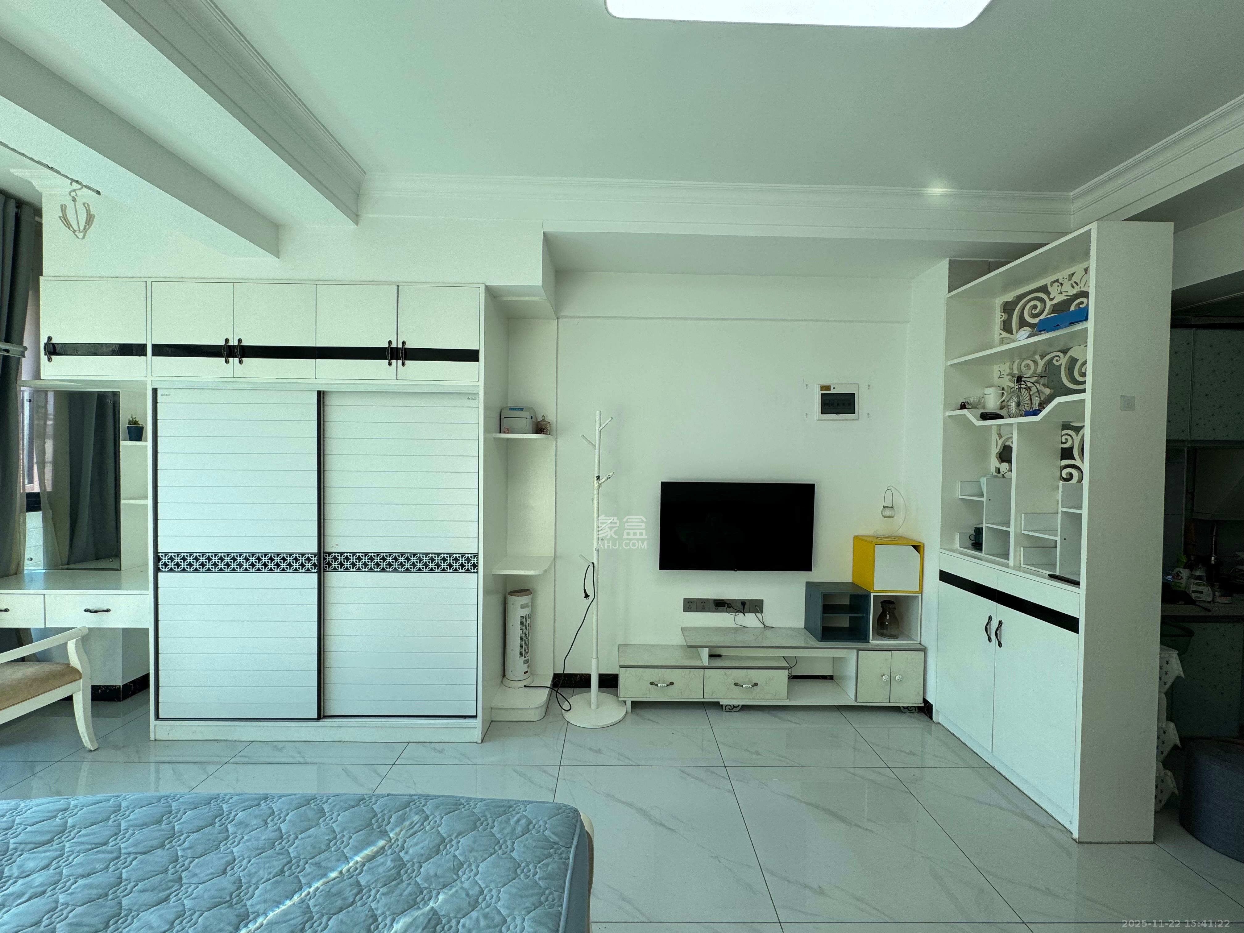 滨江一号(丰泰花园) 1室1厅1卫 1680.0元/月 滨江一号(丰泰花园) 1室1厅1卫 1680.0元/月室内图