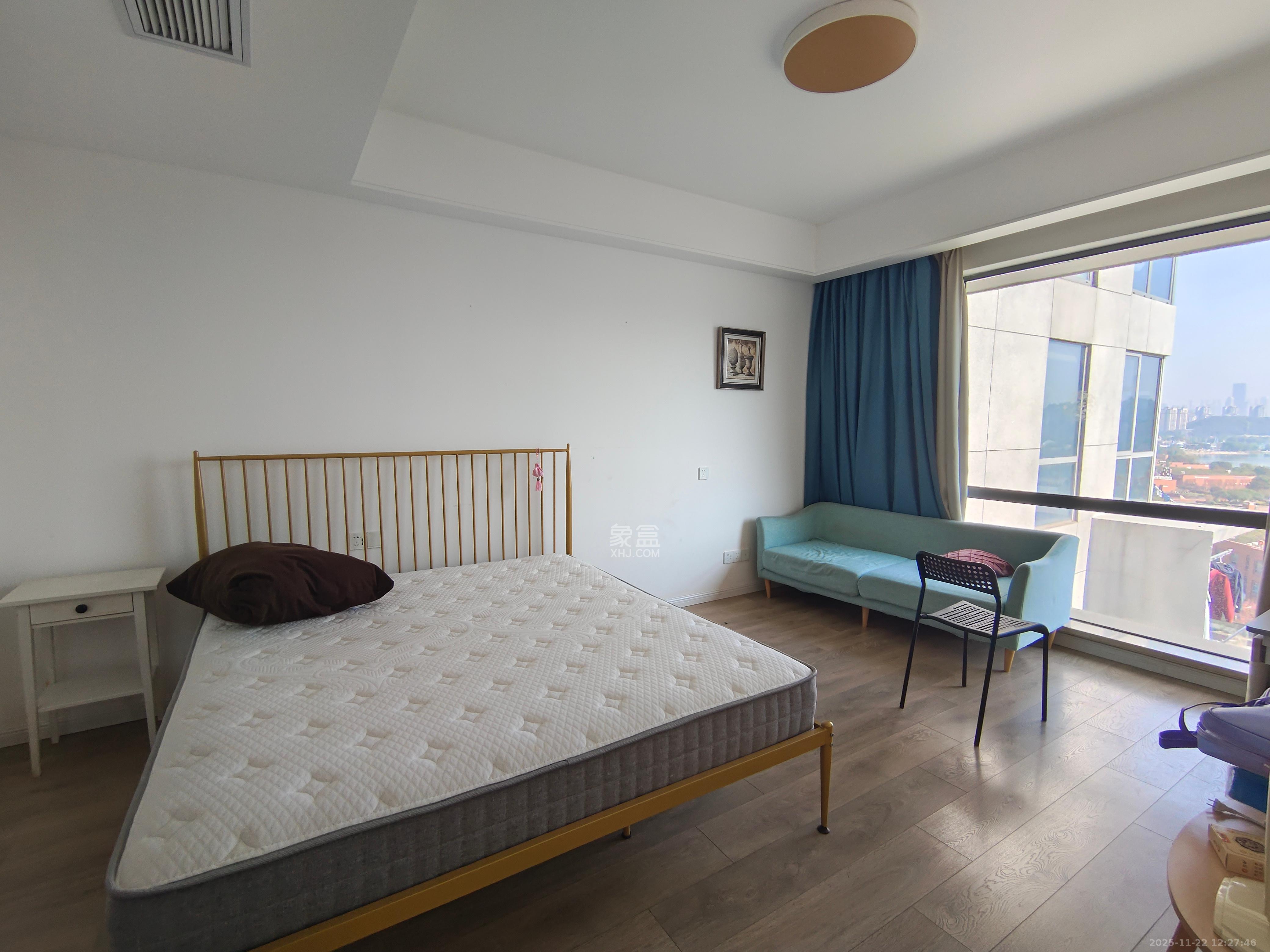 恩瑞御西湖  4室2厅3卫    6000.0元/月室内图