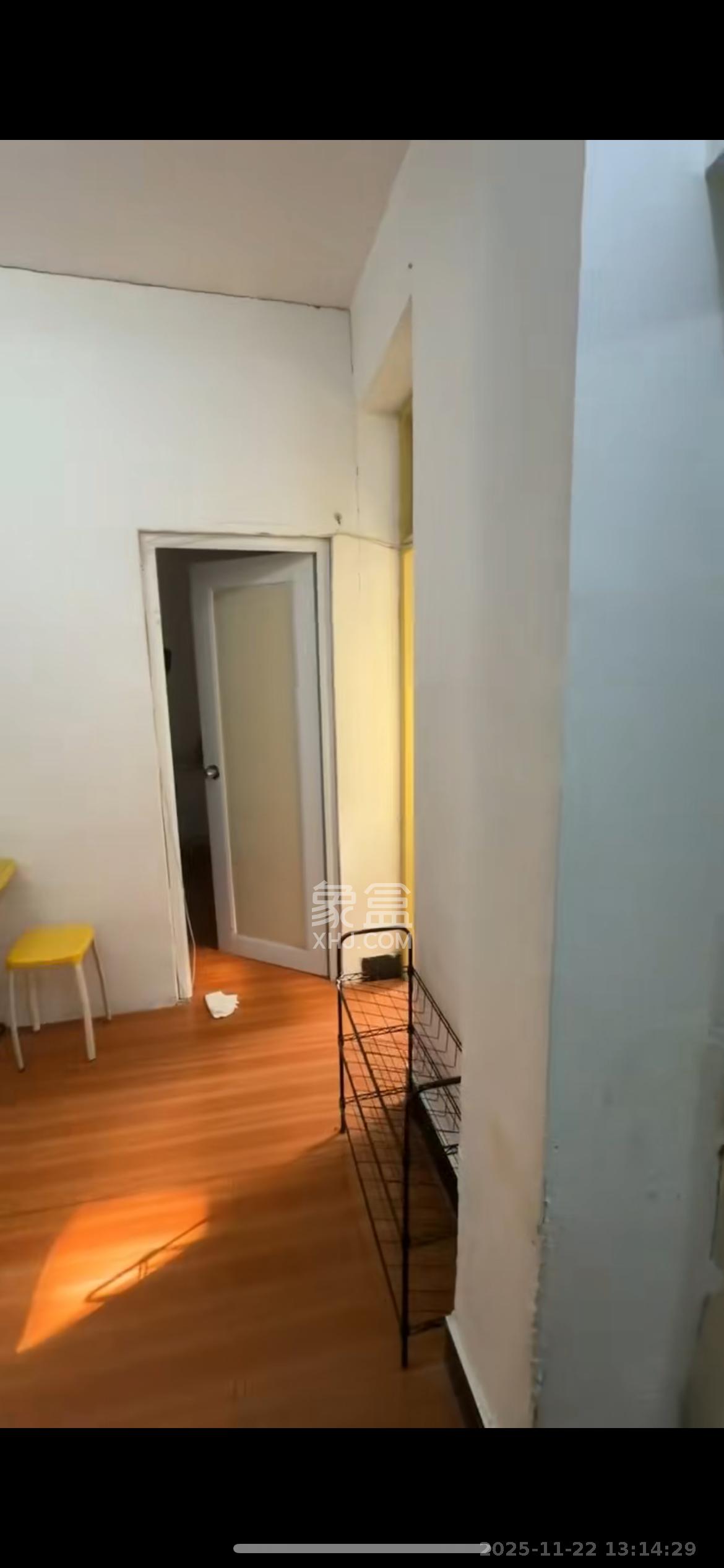 新运街散盘 2室1厅1卫 1400.0元/月 新运街散盘 2室1厅1卫 1400.0元/月室内图