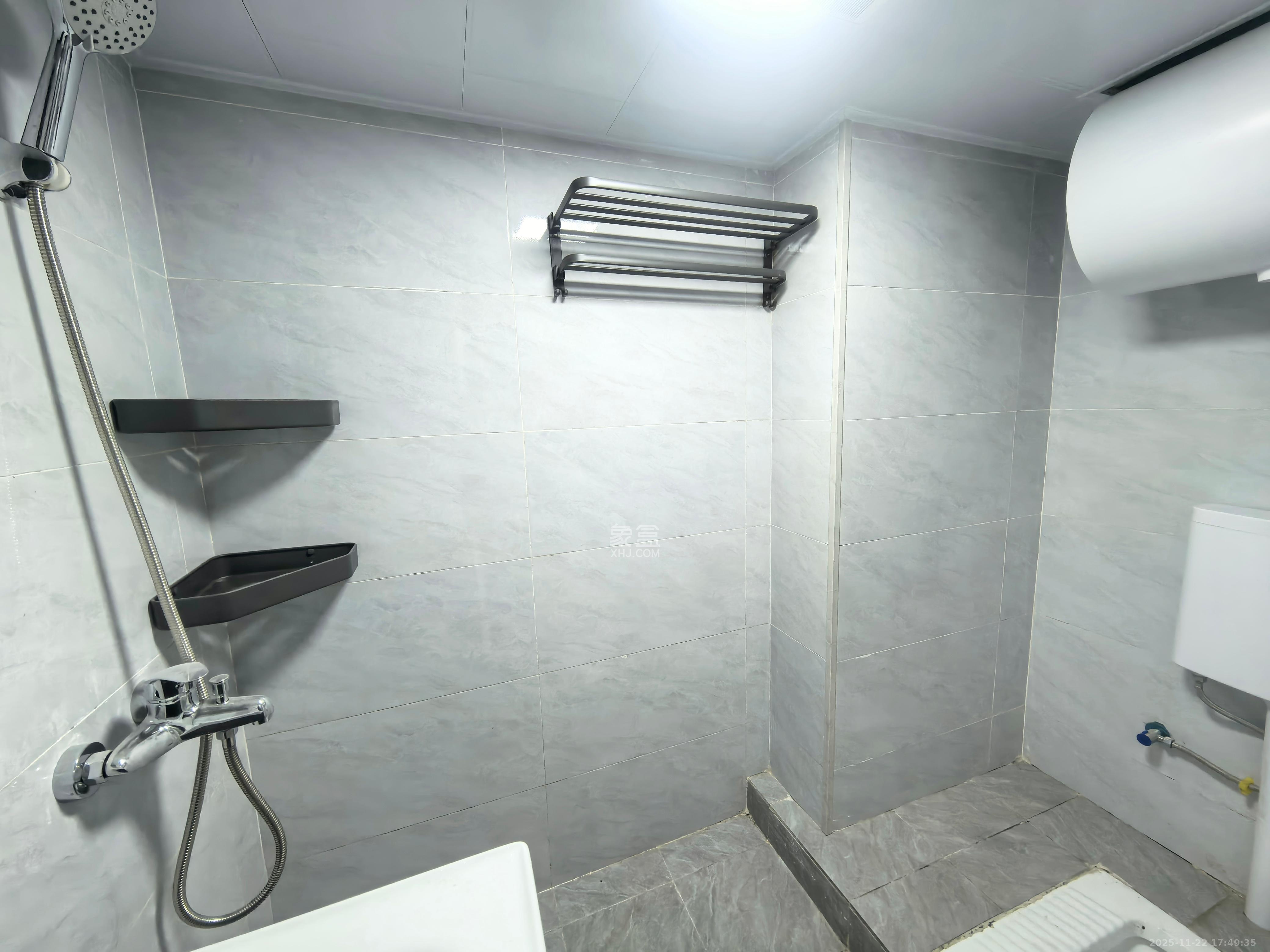 保利恒伟时光印象  1室0厅0卫    1200.0元/月室内图