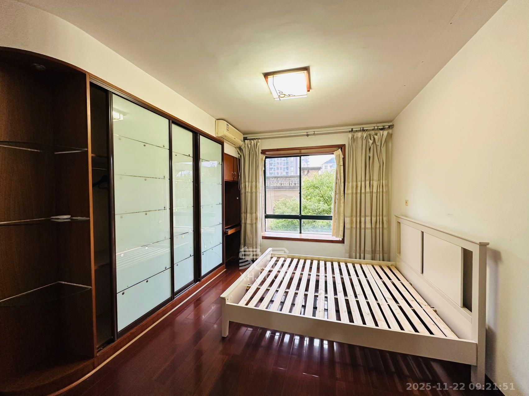 世嘉国际华城 3室2厅1卫 2200.0元/月 世嘉国际华城 3室2厅1卫 2200.0元/月室内图