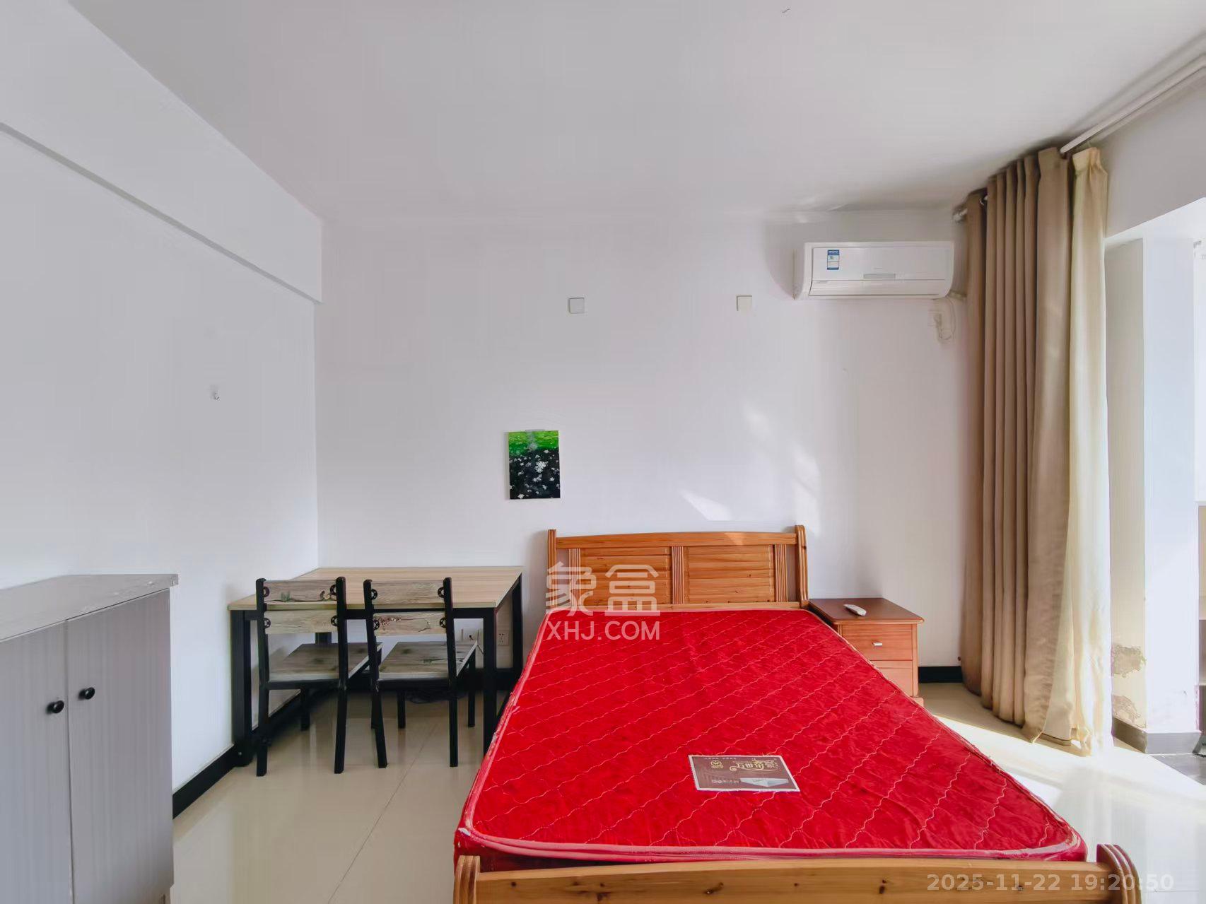 青青家园  2室1厅1卫    2000.0元/月