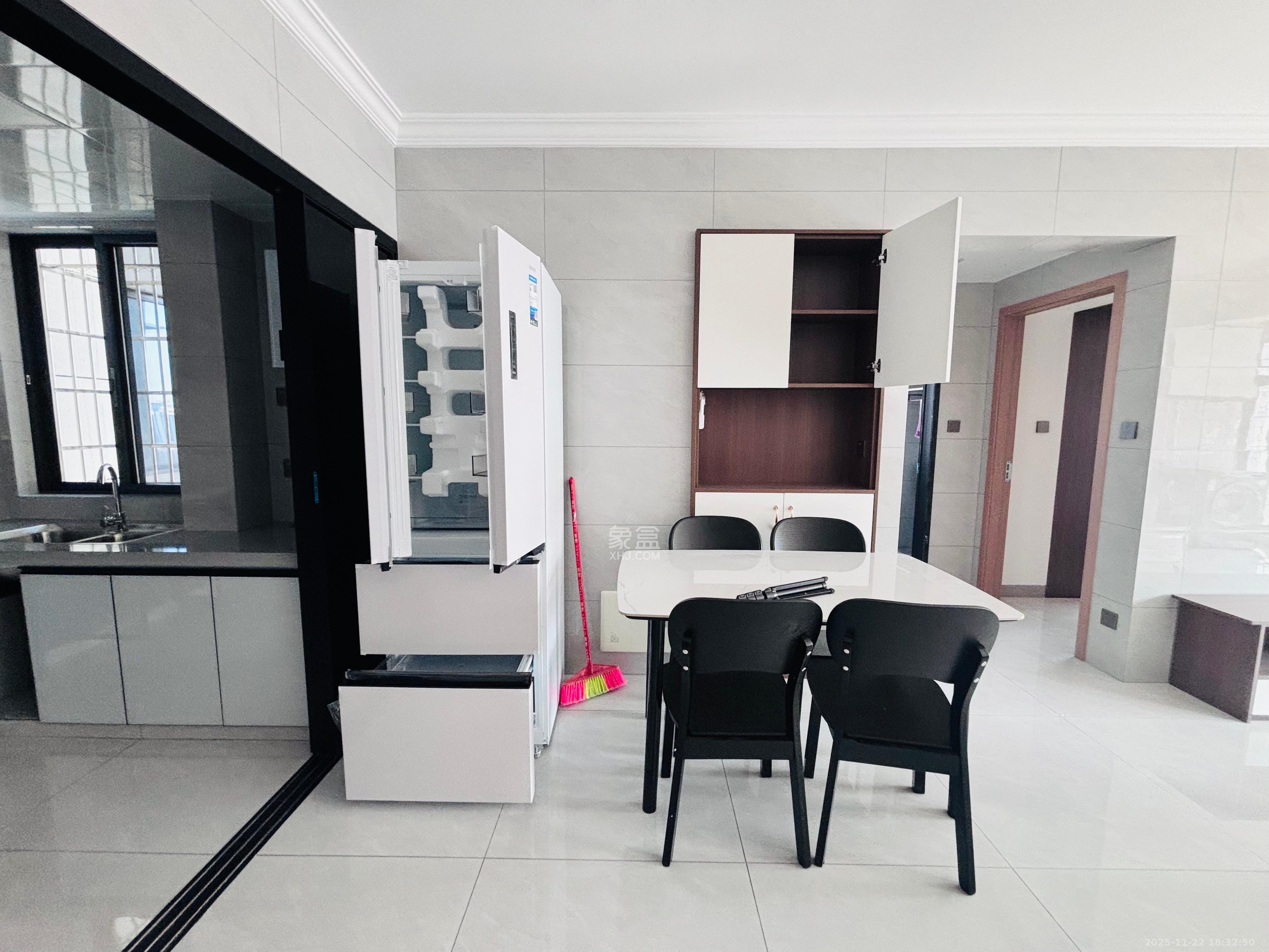 和景家园二期 2室2厅1卫 1800.0元/月 和景家园二期 2室2厅1卫 1800.0元/月室内图