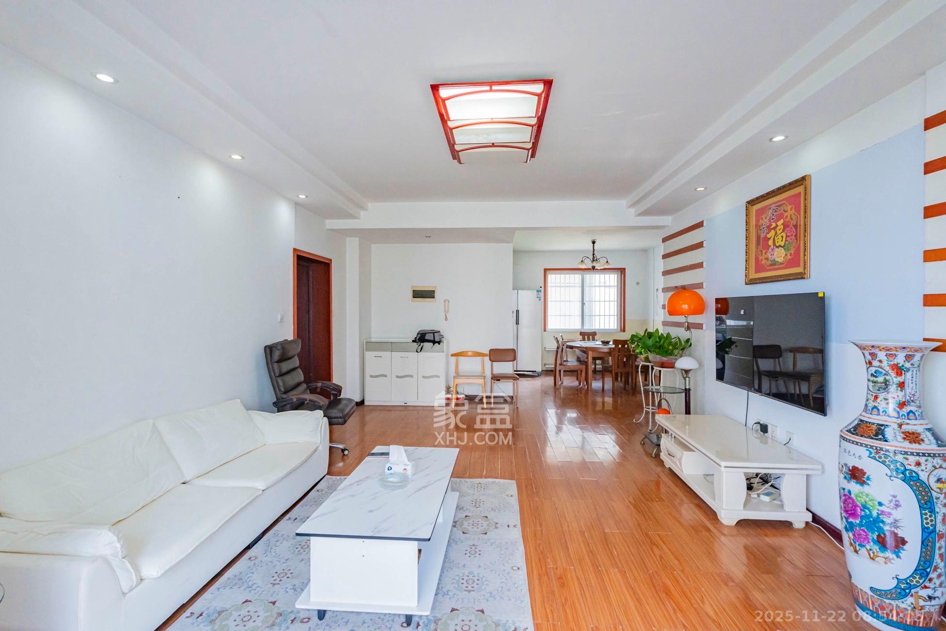 挪威森林(美世界园林公寓) 4室2厅2卫 2500.0元/月 挪威森林(美世界园林公寓) 4室2厅2卫 2500.0元/月室内图