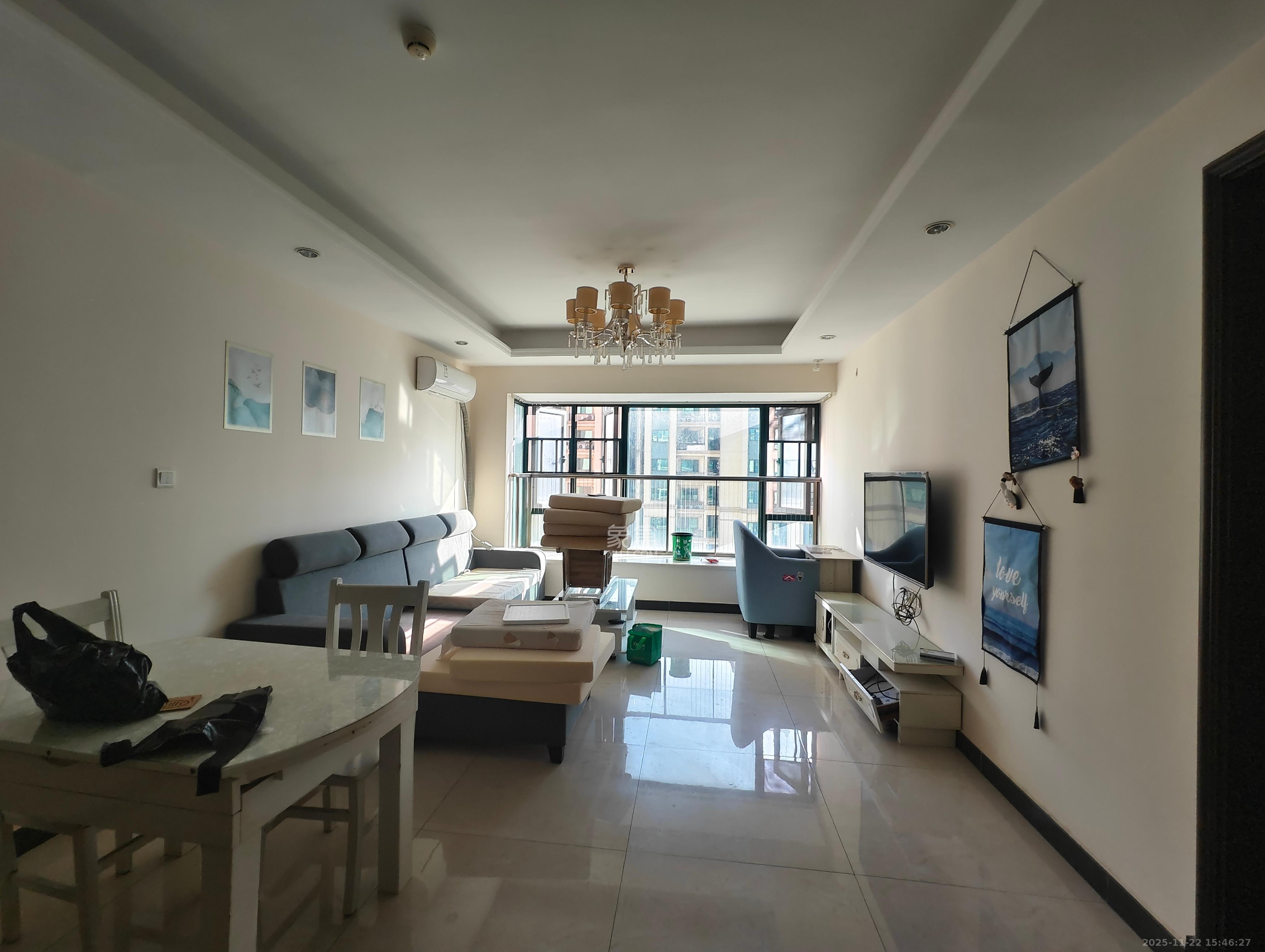 恒大御景湾 1室2厅1卫 2200.0元/月 恒大御景湾 1室2厅1卫 2200.0元/月室内图