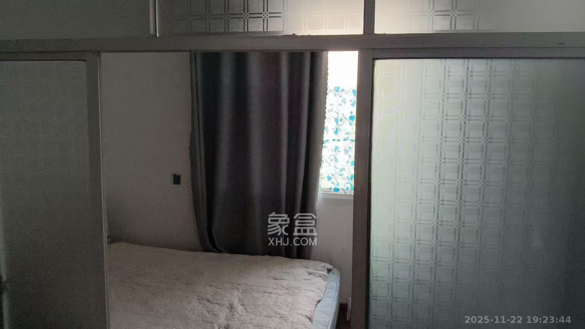 城南路散盘 1室1厅1卫 1800.0元/月 城南路散盘 1室1厅1卫 1800.0元/月室内图