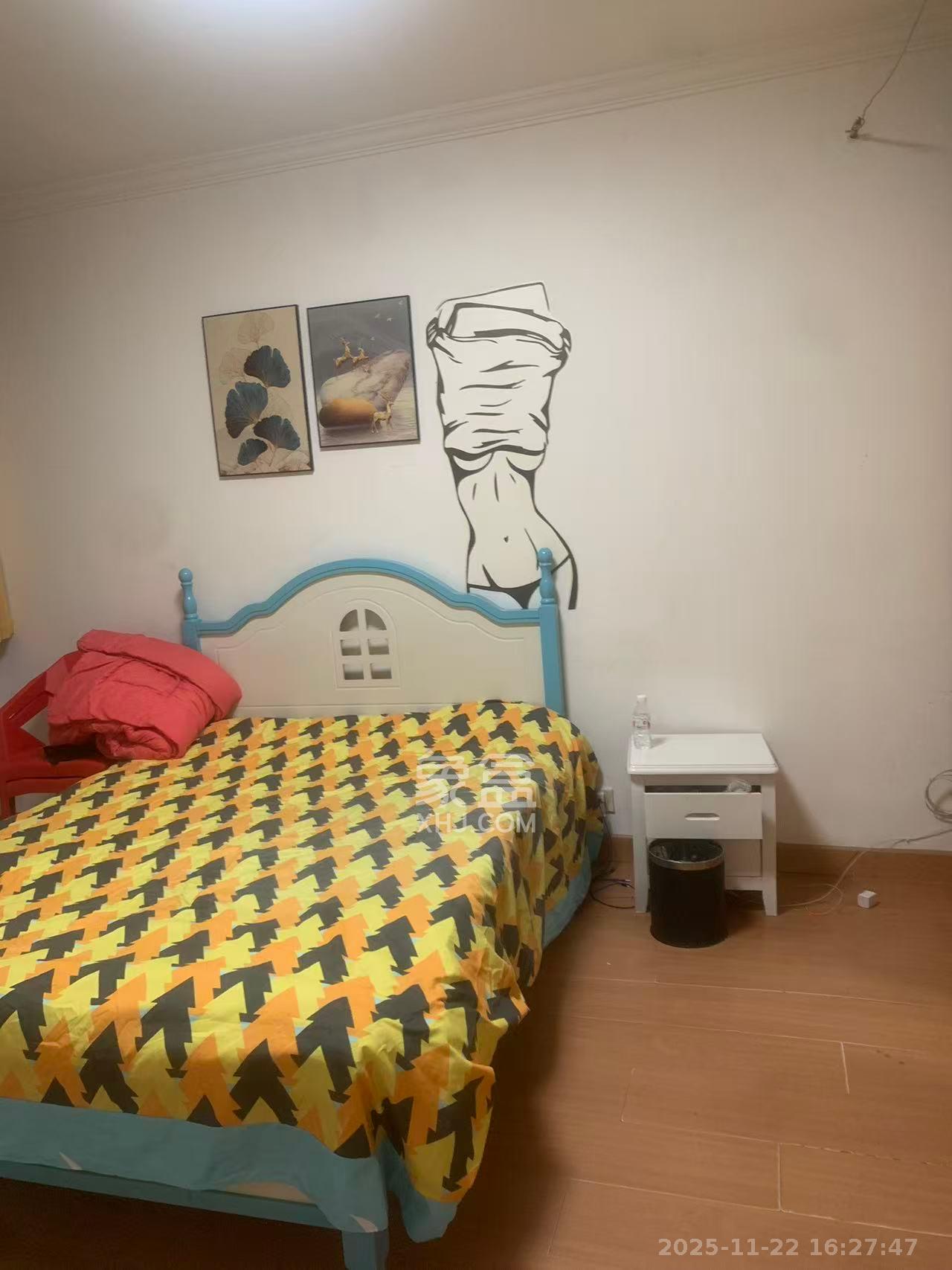 三兴街烟草专卖局宿舍 2室1厅1卫 1800.0元/月 三兴街烟草专卖局宿舍 2室1厅1卫 1800.0元/月室内图