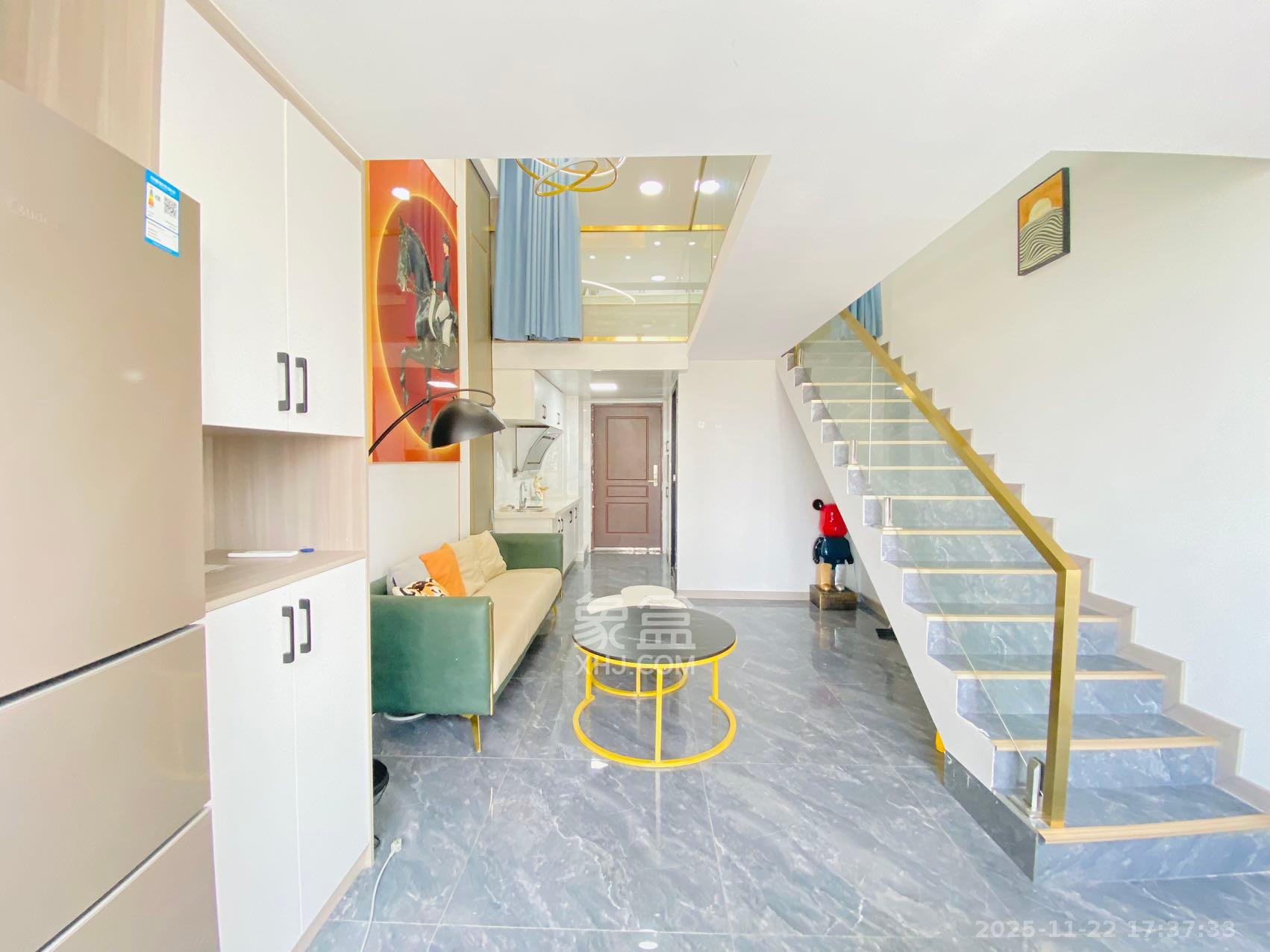 梅溪湖金茂湾  2室1厅1卫    2000.0元/月室内图