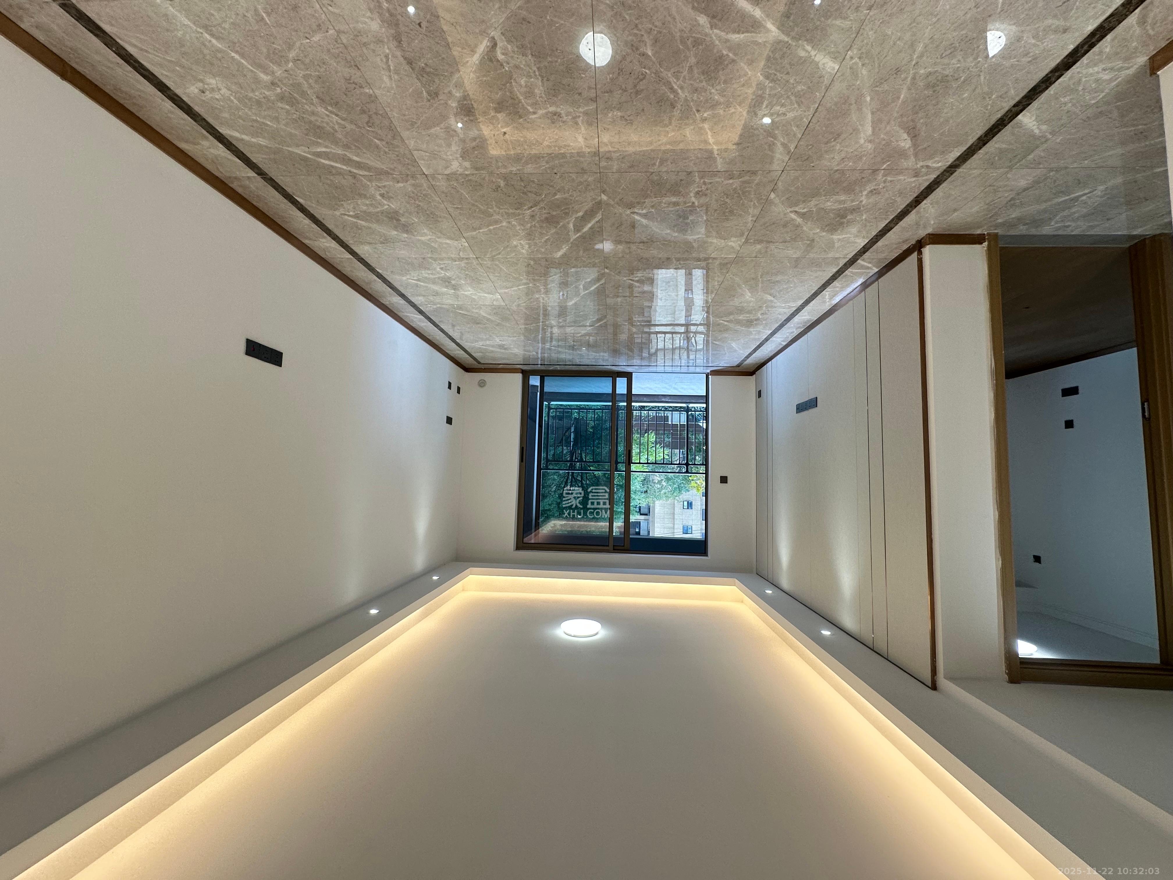 旭辉雨花郡  3室2厅2卫    4500.0元/月