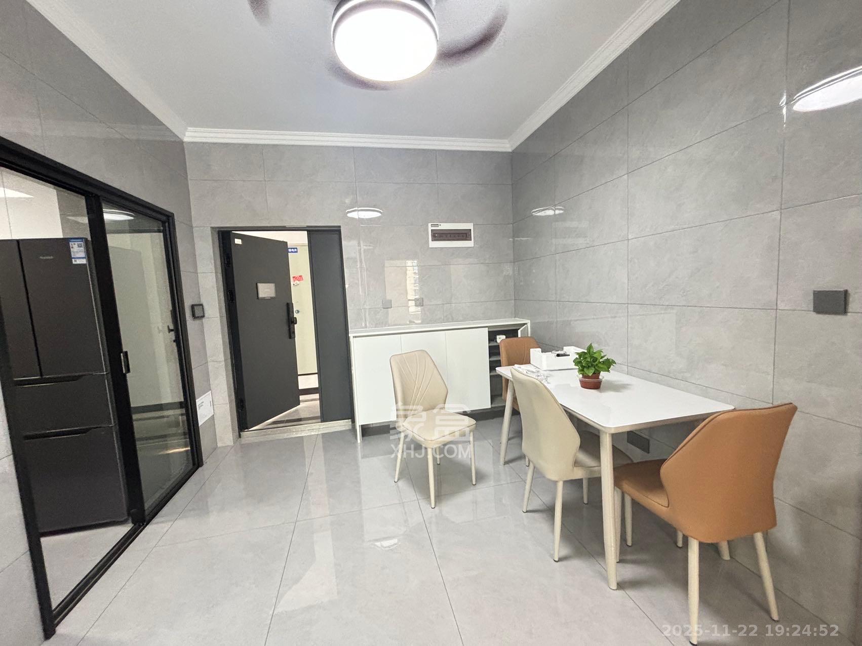 先锋新宇 2室1厅1卫 2200.0元/月 先锋新宇 2室1厅1卫 2200.0元/月室内图