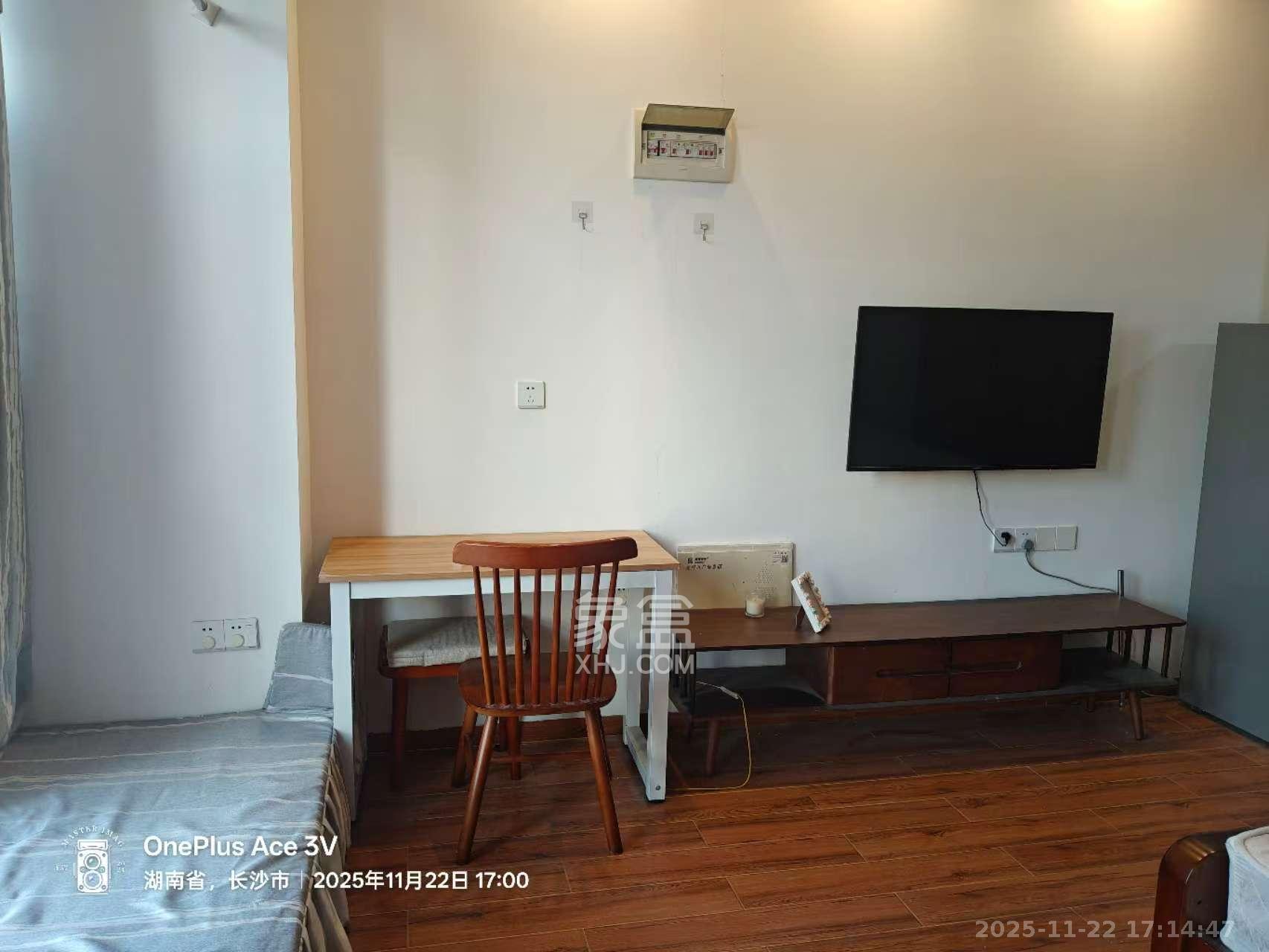 新世界广场  1室0厅0卫    1500.0元/月室内图