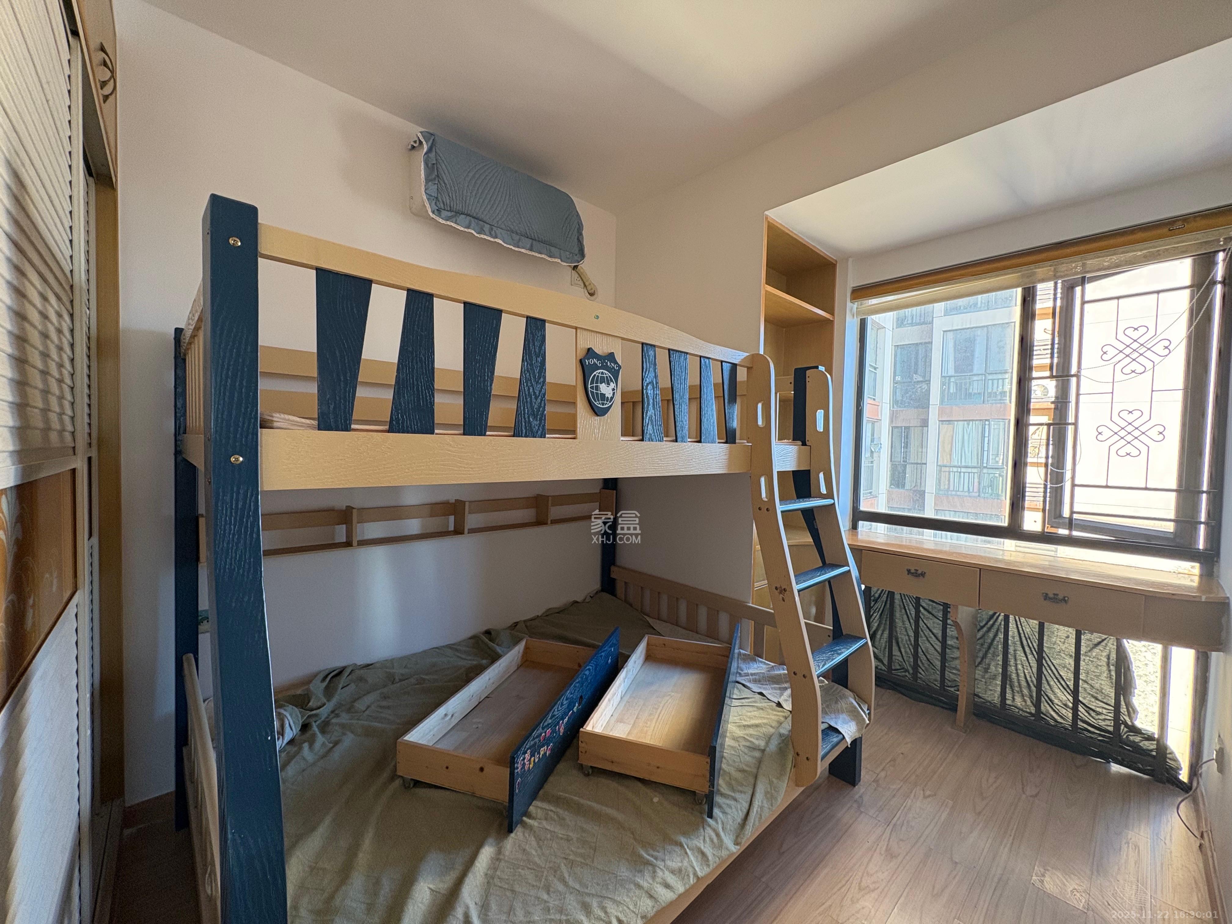 旭辉华庭  1室2厅1卫    1500.0元/月室内图