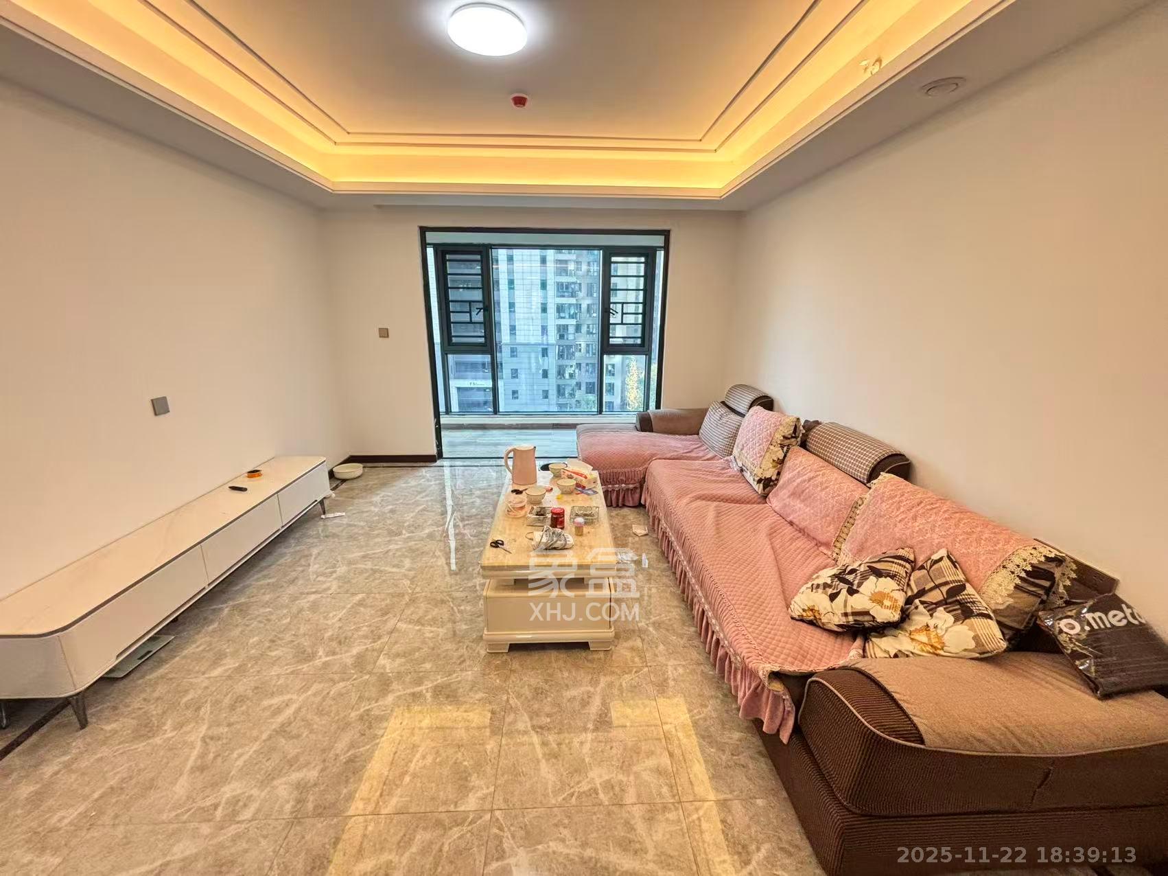 绿地长沙城际空间站（柏仕佳苑）  4室2厅2卫    3500.0元/月