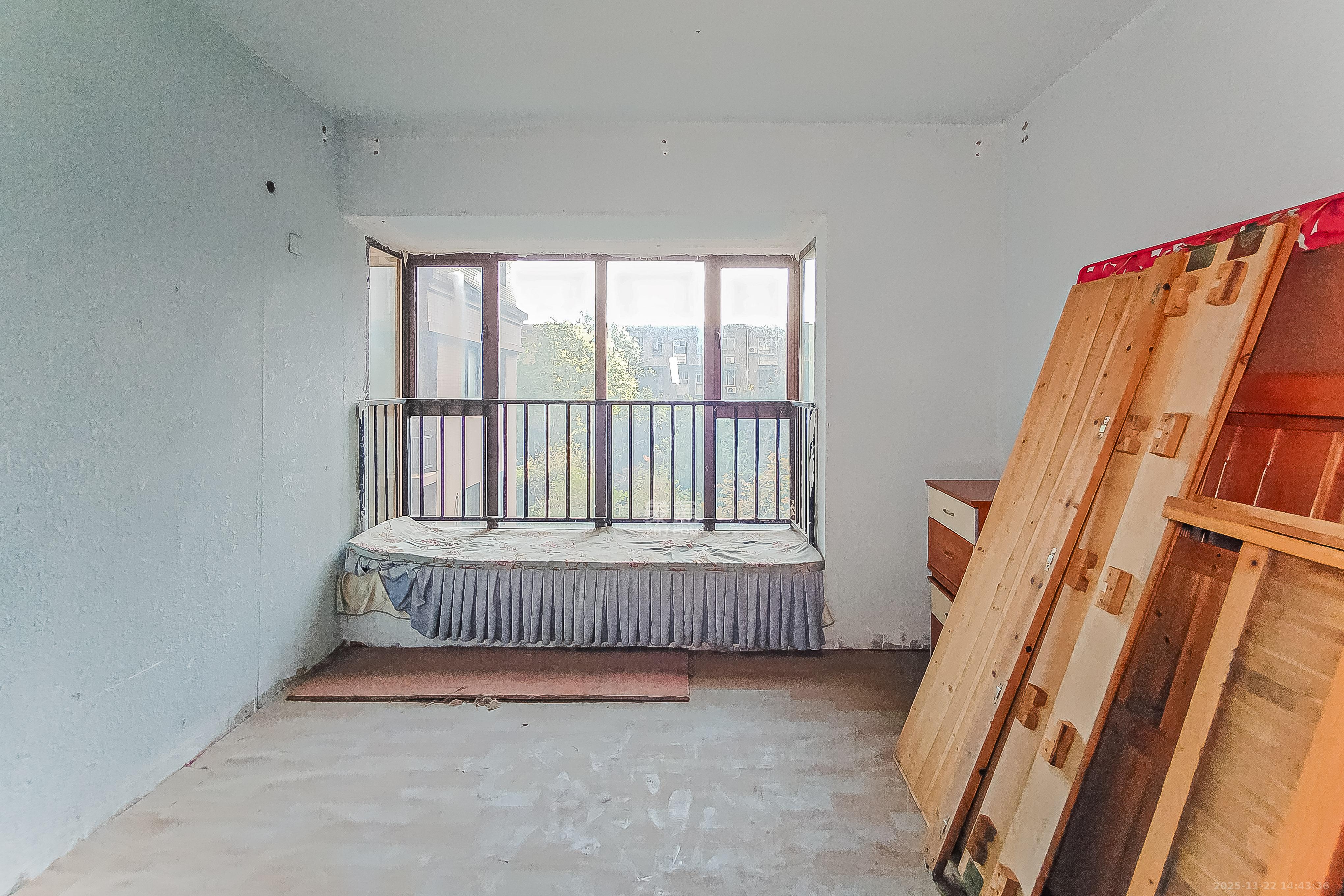 大鸿杰座 3室2厅2卫 149.0万 大鸿杰座 3室2厅2卫 149.0万卧室