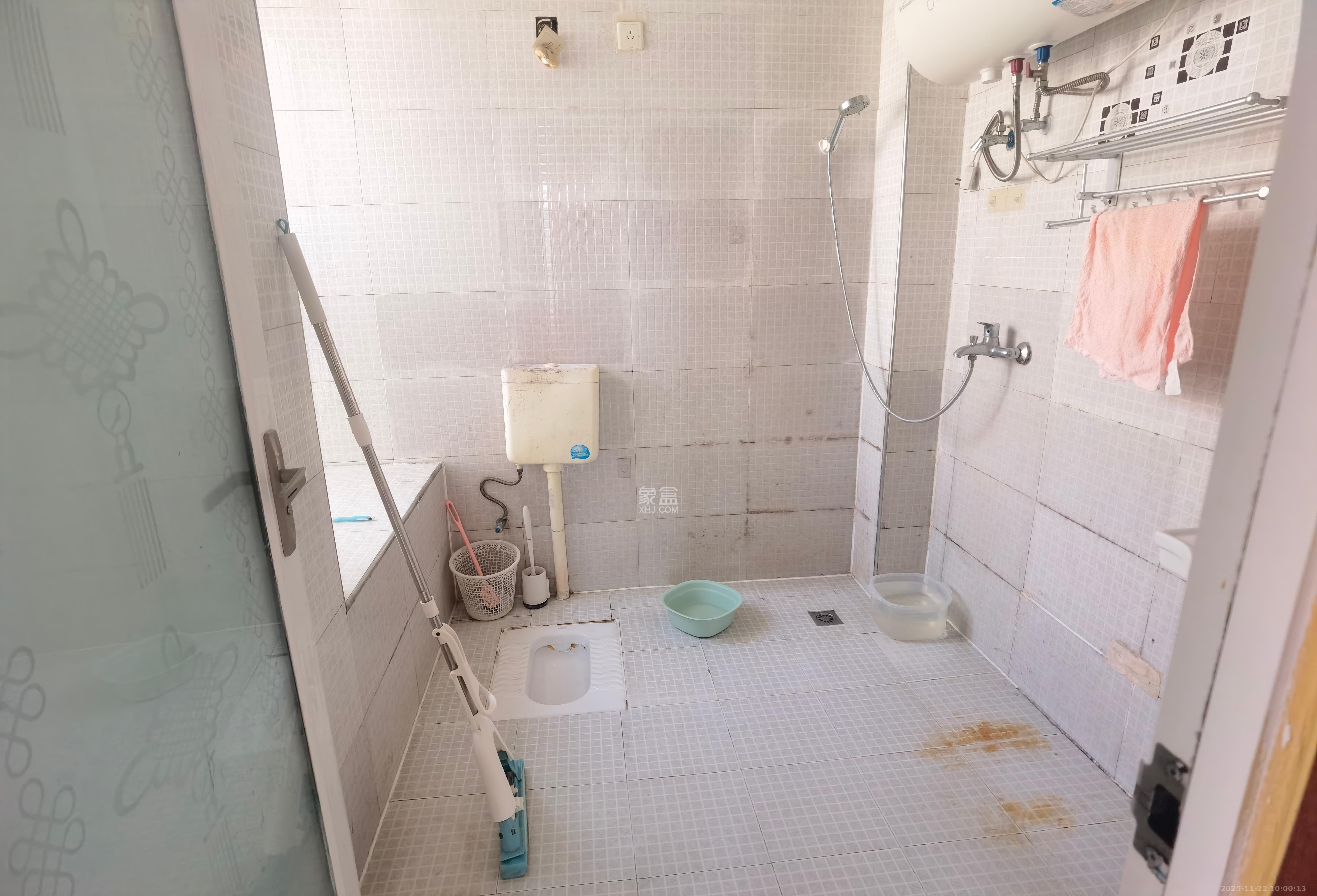 华润凤凰城一期  2室2厅1卫    1600.0元/月室内图