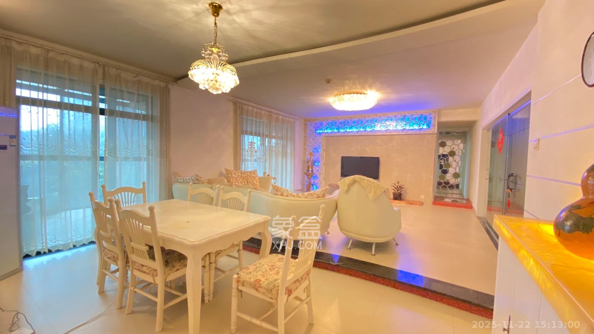 华盛新外滩  4室2厅1卫    4800.0元/月室内图