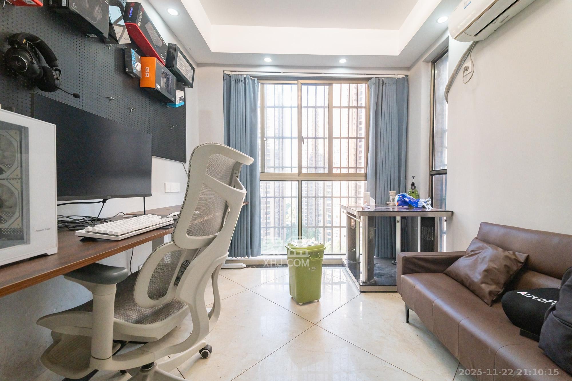 家和院 5室2厅2卫 110.0万 家和院 5室2厅2卫 110.0万卧室