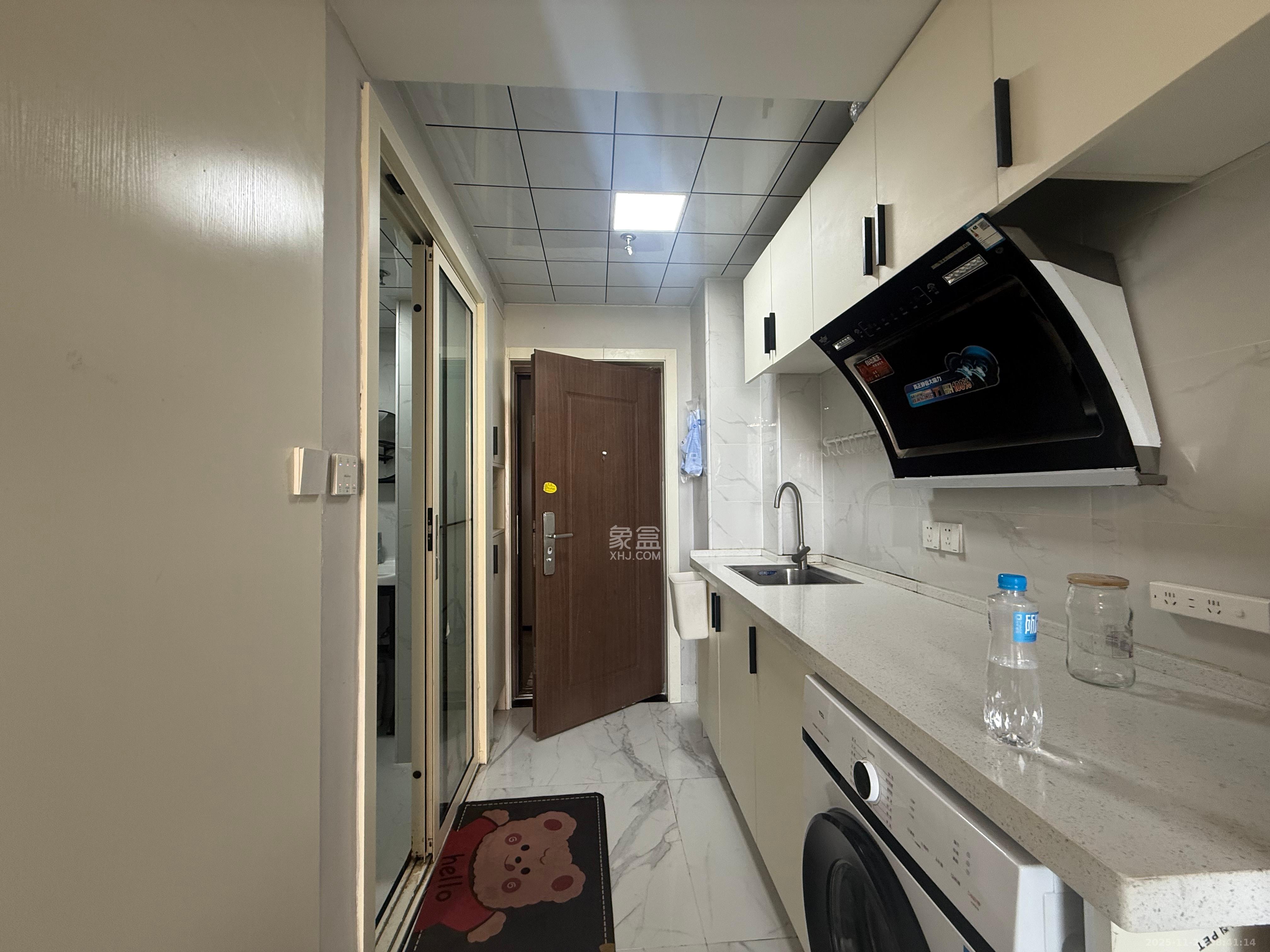 保利香槟国际 1室1厅1卫 1100.0元/月 保利香槟国际 1室1厅1卫 1100.0元/月室内图