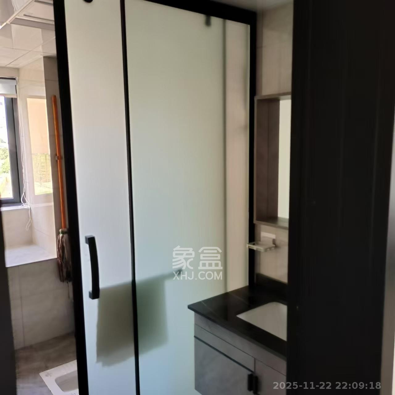 振业城三期 3室2厅2卫 3000.0元/月 振业城三期 3室2厅2卫 3000.0元/月室内图