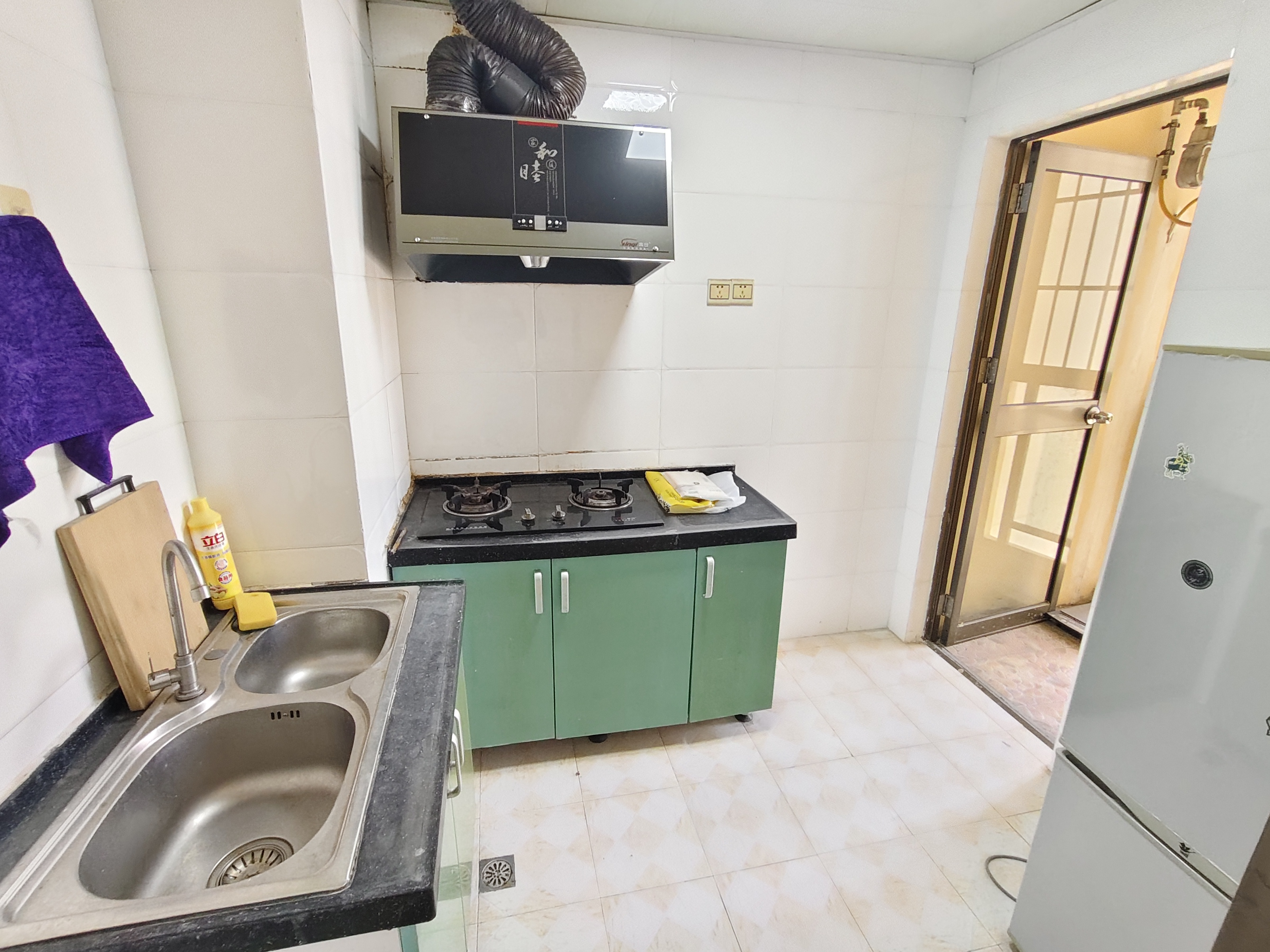 亚洲豪苑南区  2室2厅1卫    2600.0元/月室内图