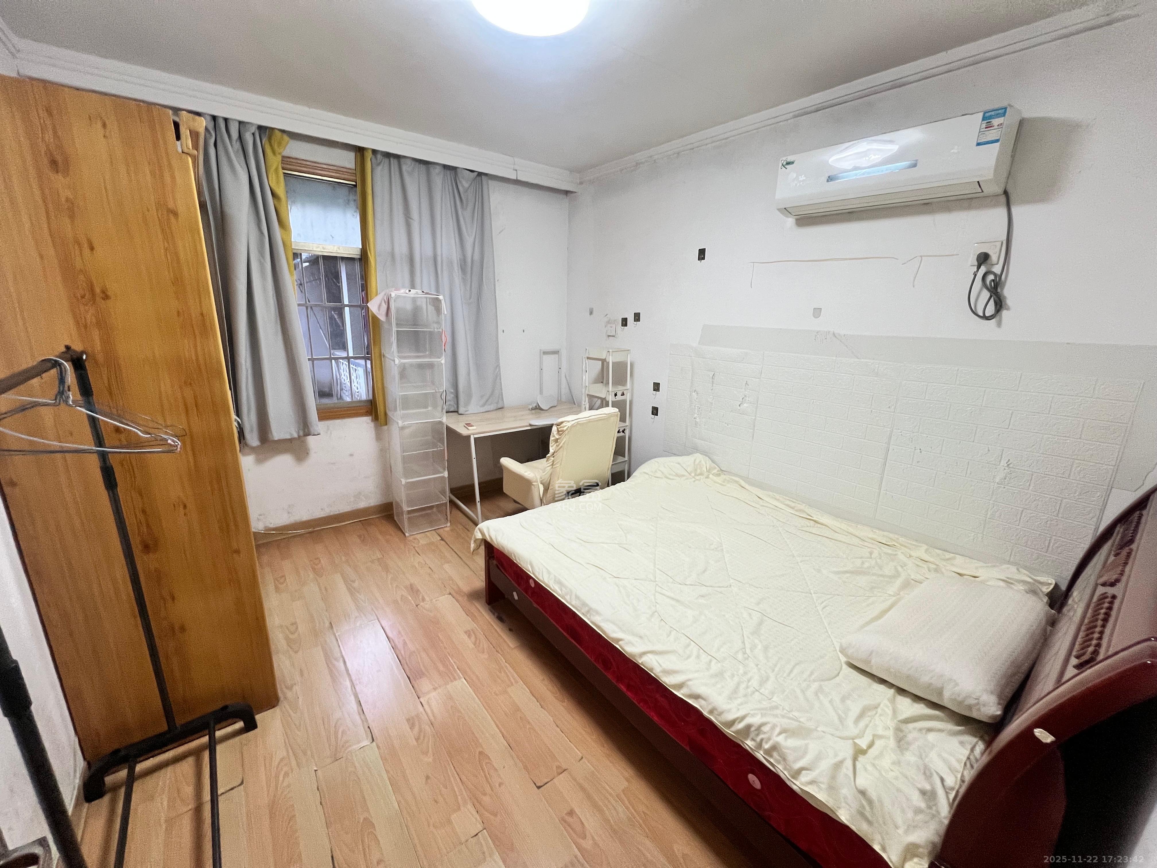 青山祠社区 1室0厅0卫 1400.0元/月 青山祠社区 1室0厅0卫 1400.0元/月室内图