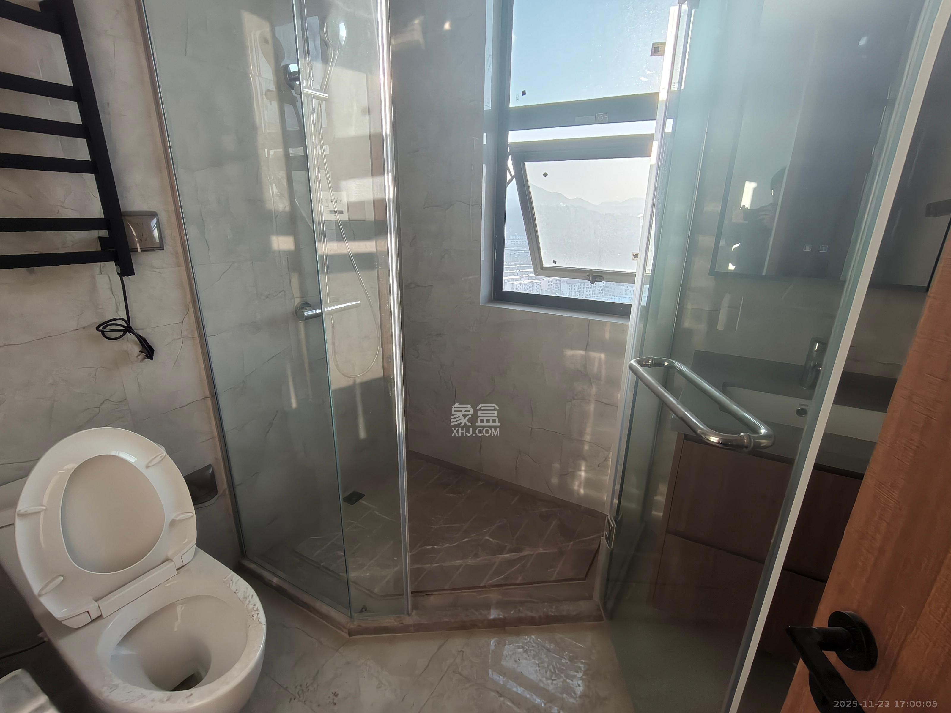 江山印 4室2厅3卫 16000.0元/月 江山印 4室2厅3卫 16000.0元/月室内图