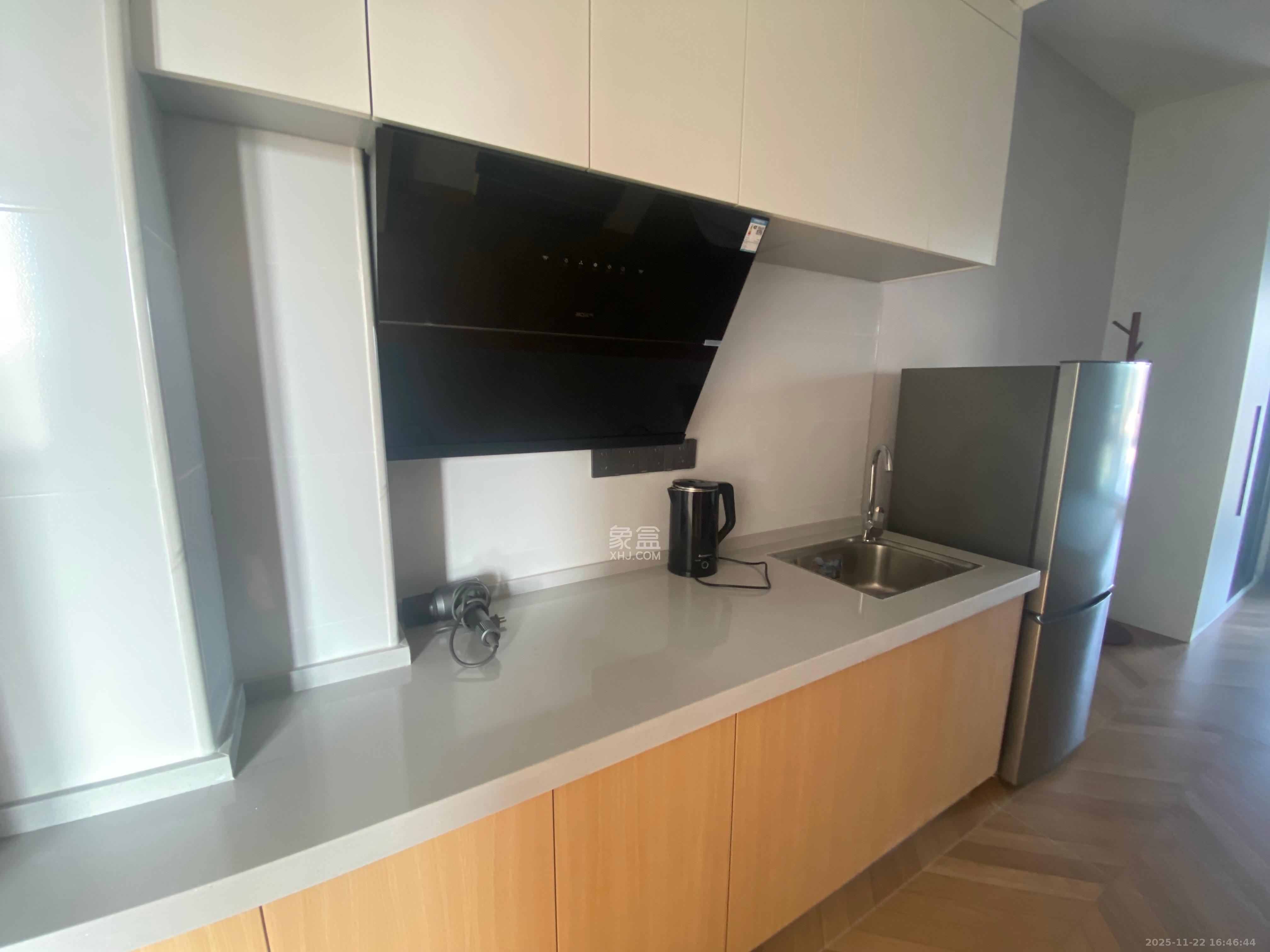 金地峯范  1室0厅0卫    2000.0元/月室内图