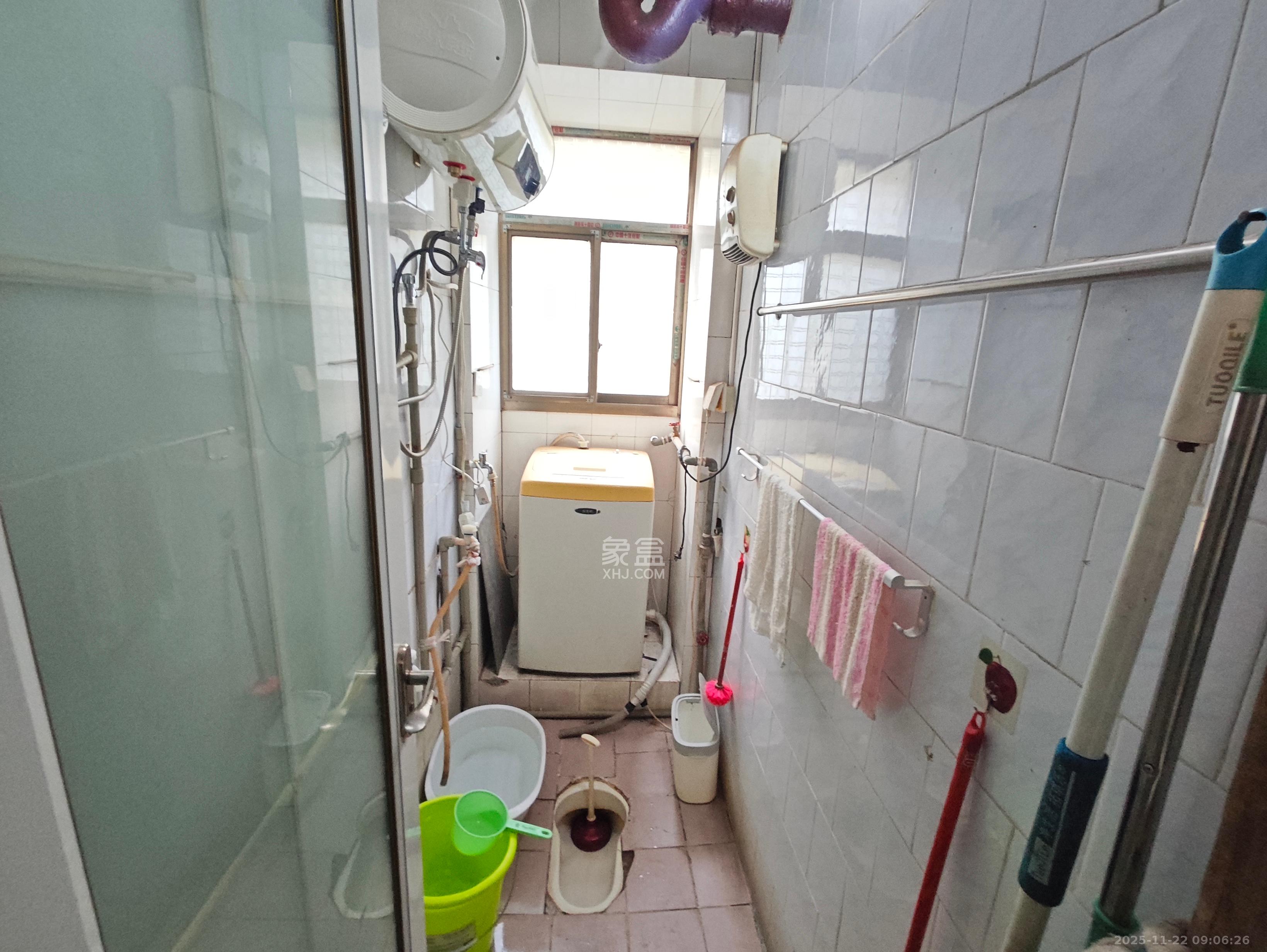 长监宿舍 2室1厅1卫 1400.0元/月 长监宿舍 2室1厅1卫 1400.0元/月室内图