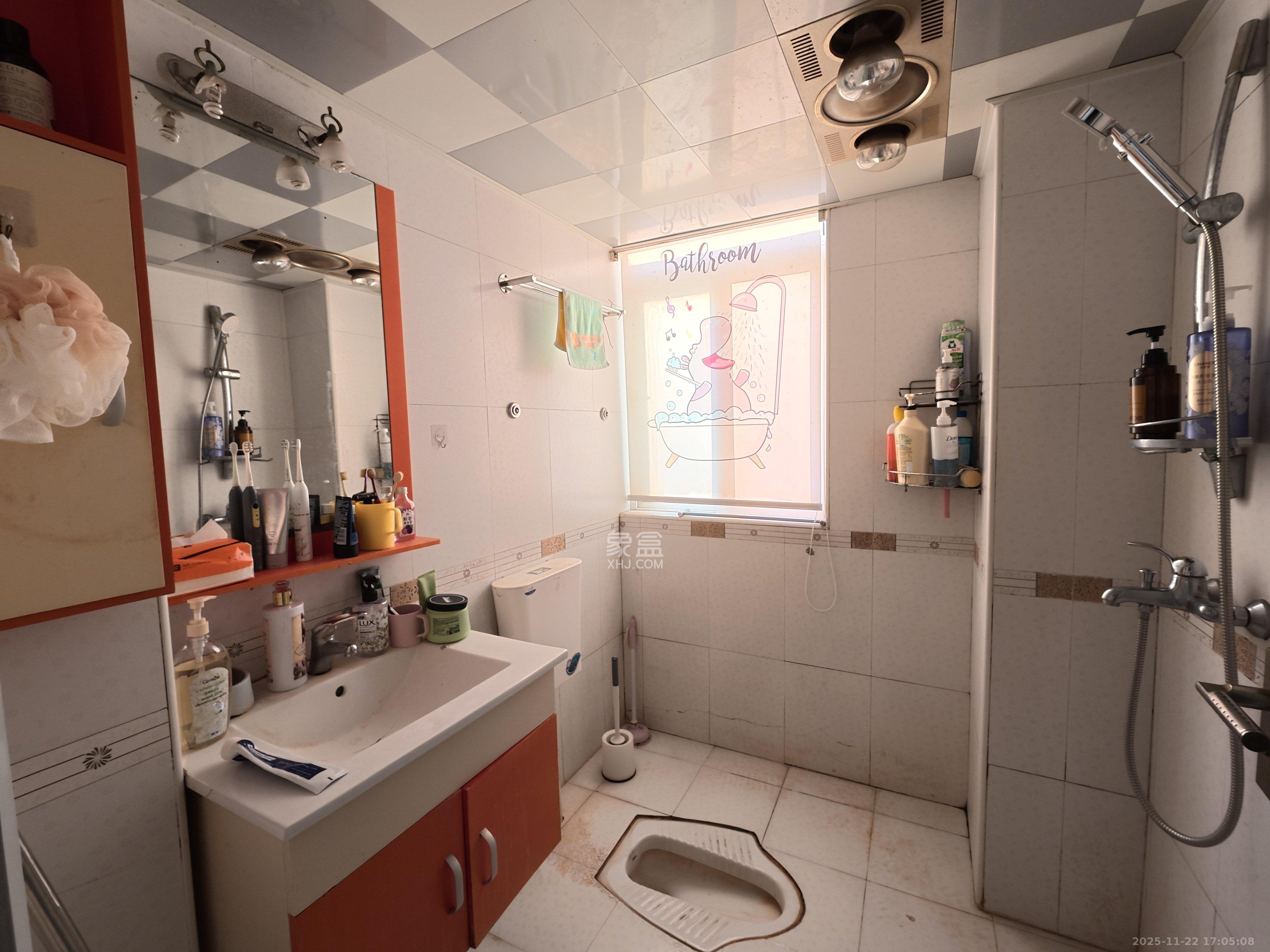 先锋水韵花都 2室1厅1卫 1900.0元/月 先锋水韵花都 2室1厅1卫 1900.0元/月室内图