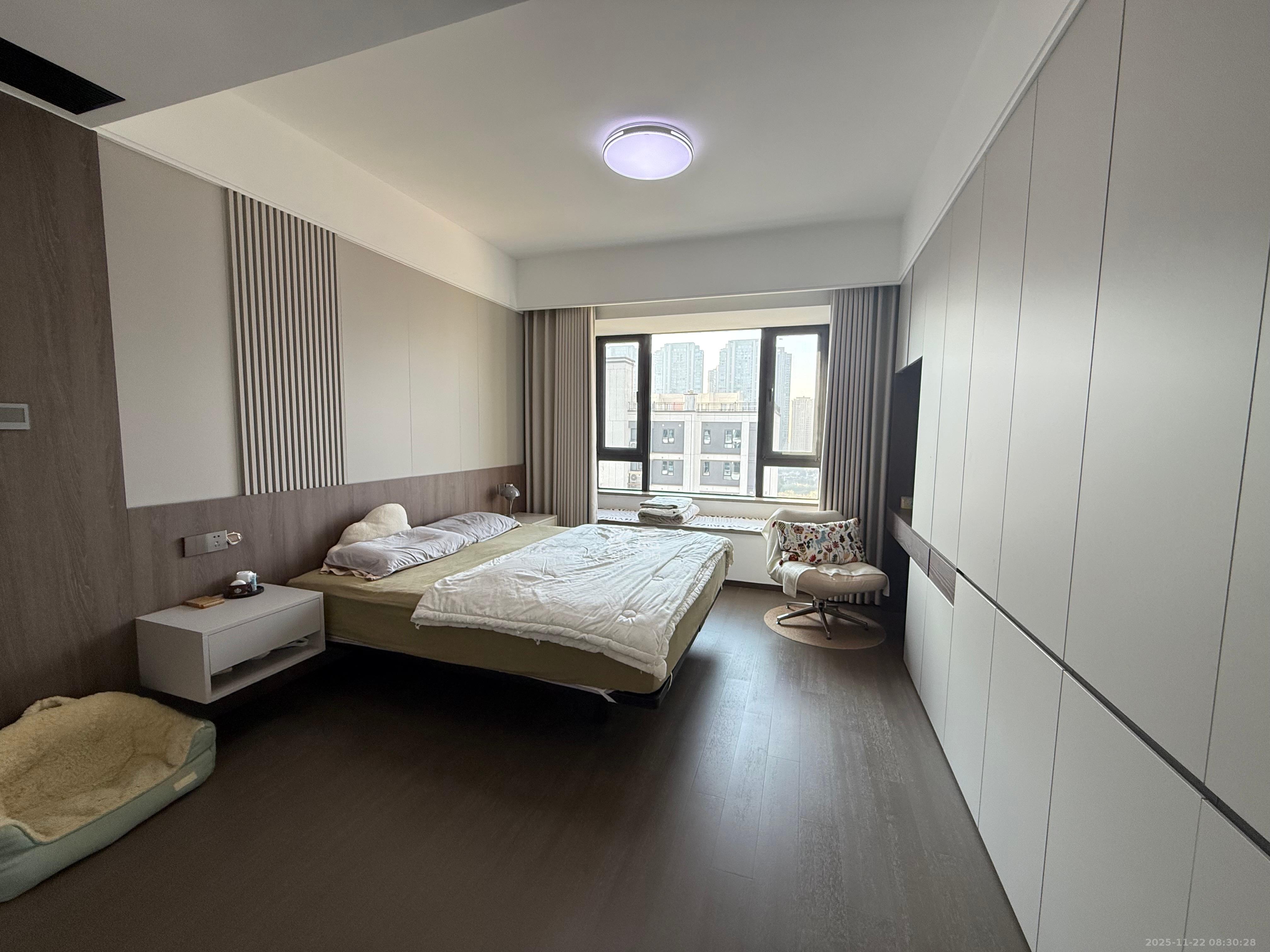 龙湖天璞 4室2厅2卫 8800.0元/月 龙湖天璞 4室2厅2卫 8800.0元/月室内图