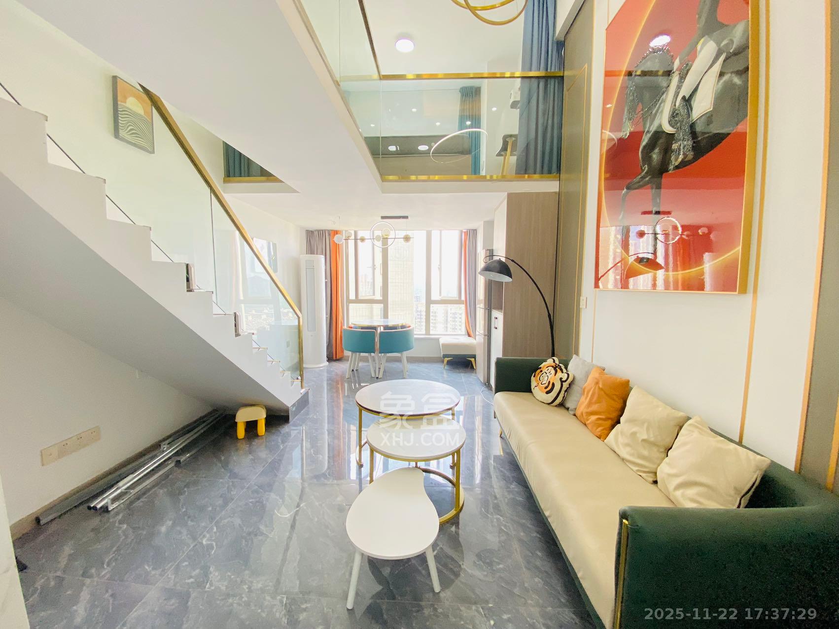 梅溪湖金茂湾  2室1厅1卫    2000.0元/月室内图1