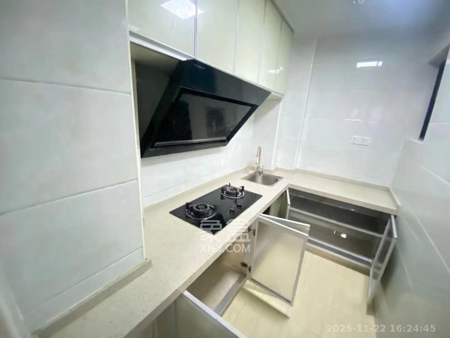 天鸿天府(天鸿中央大院) 2室1厅1卫 1700.0元/月 天鸿天府(天鸿中央大院) 2室1厅1卫 1700.0元/月室内图