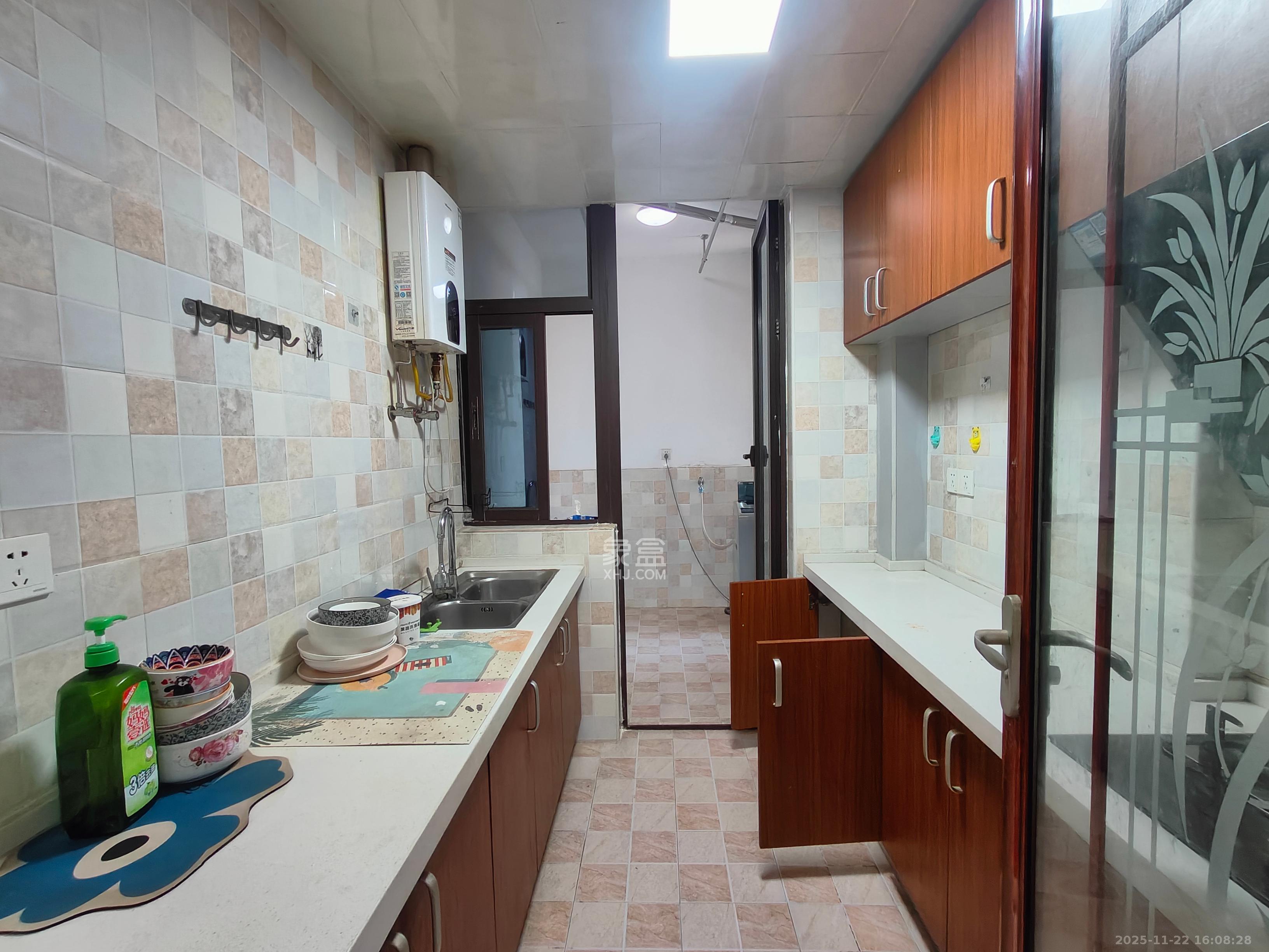 保利西海岸A区  2室1厅1卫    2600.0元/月室内图