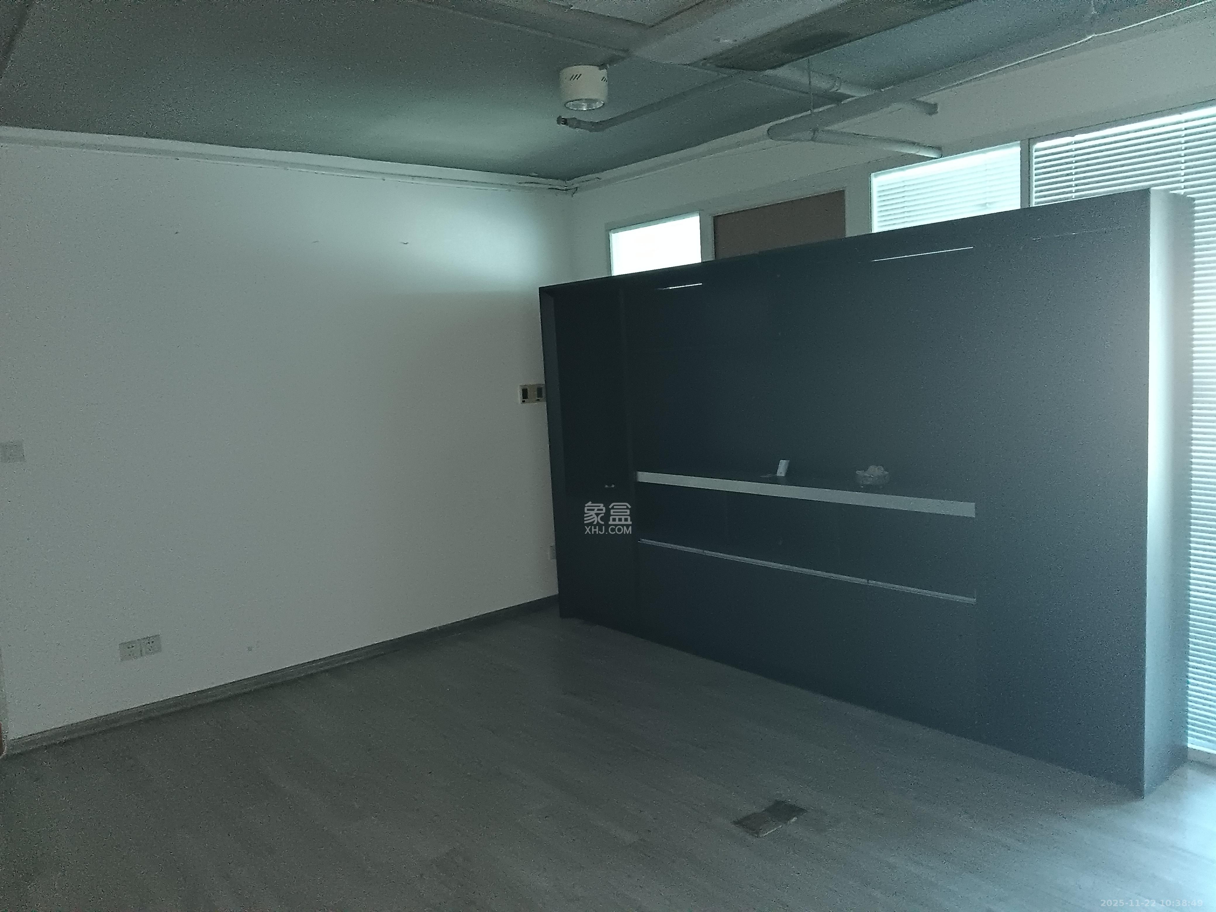 BOBO天下城（CTA财富中心）   300.0㎡      10000.0元/月室内图