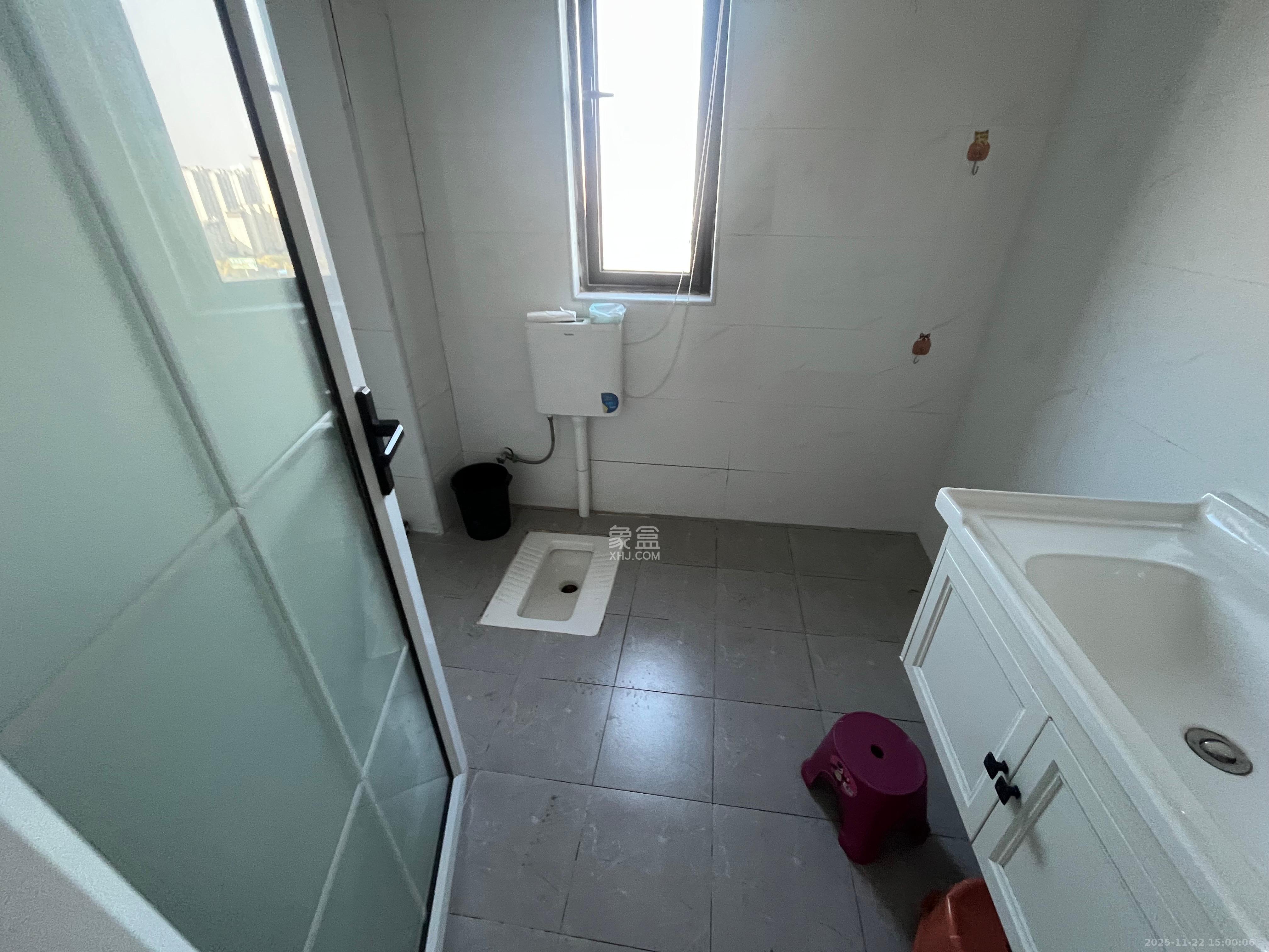 中欣楚天熙苑  1室0厅0卫    2700.0元/月室内图