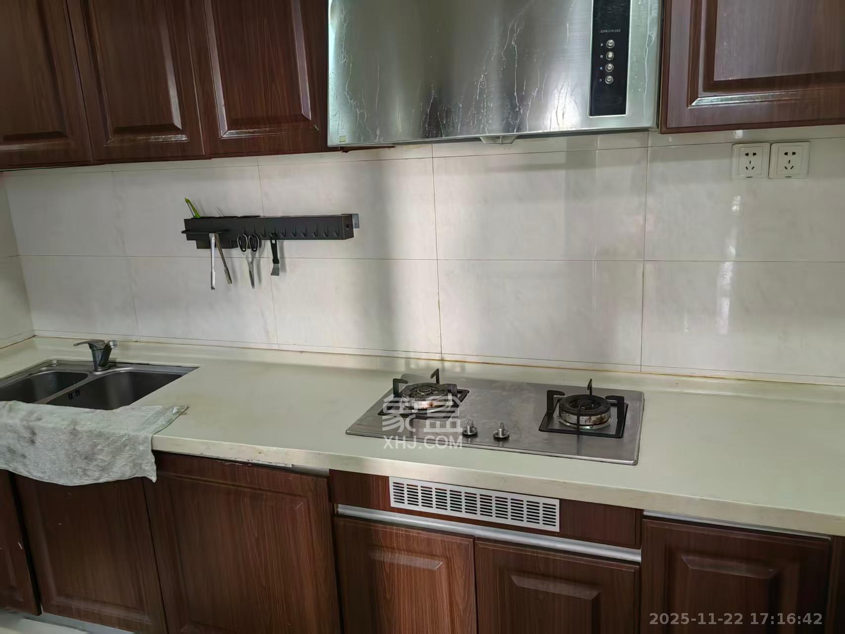 中海国际一期 3室2厅2卫 1600.0元/月 中海国际一期 3室2厅2卫 1600.0元/月室内图