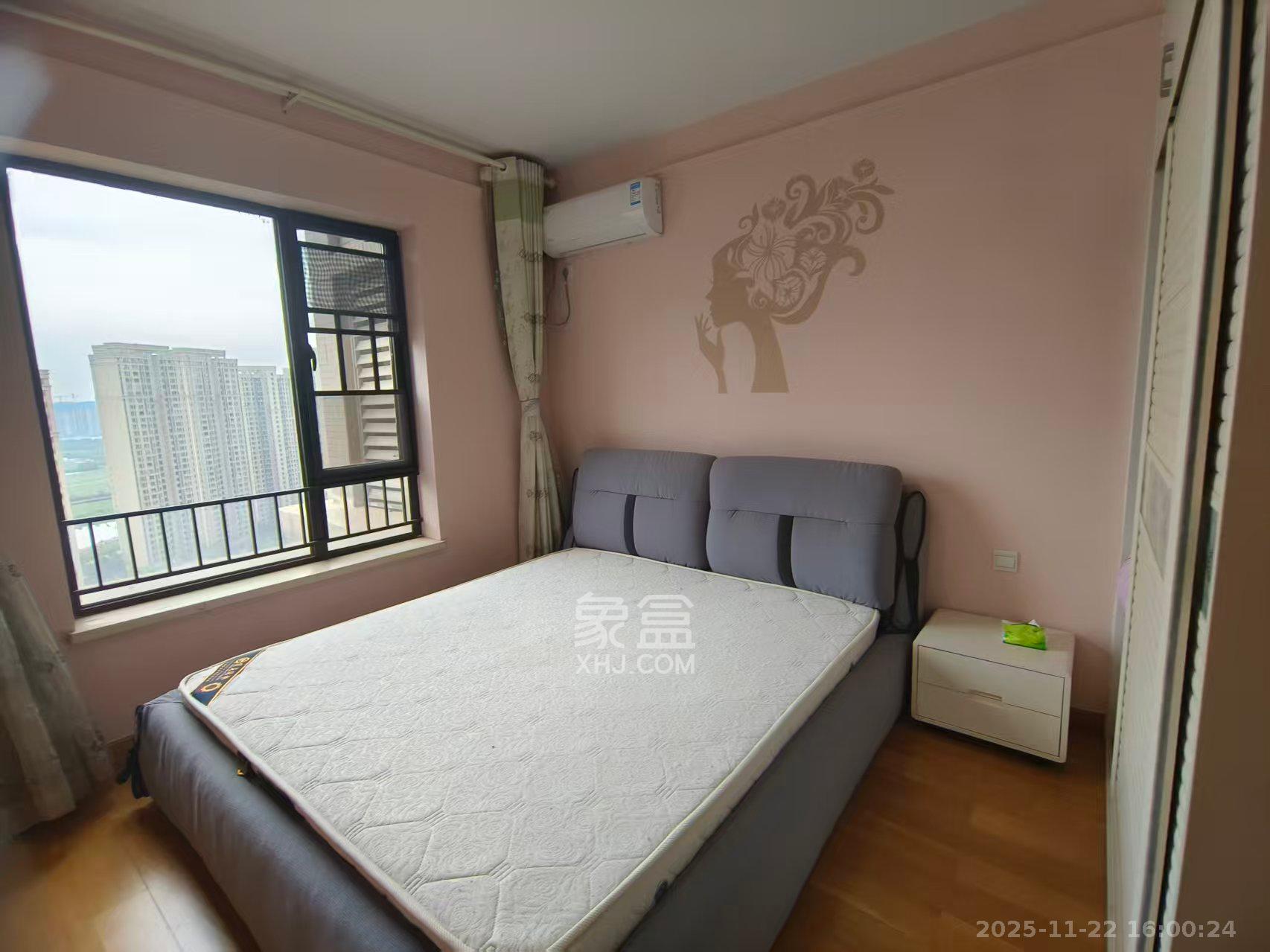 中海国际三期  3室2厅1卫    2400.0元/月室内图