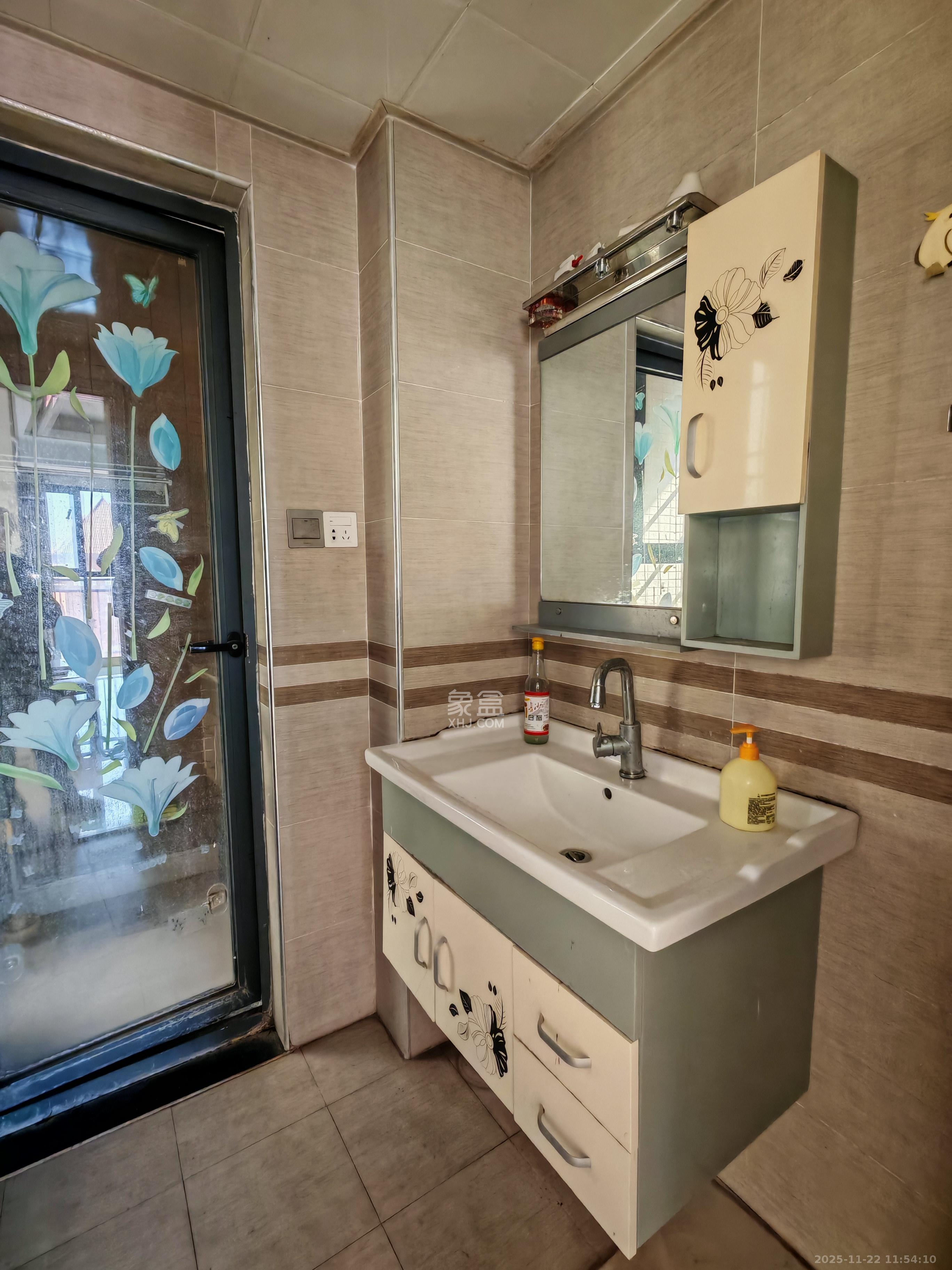 万博汇 2室1厅1卫 2300.0元/月 万博汇 2室1厅1卫 2300.0元/月室内图