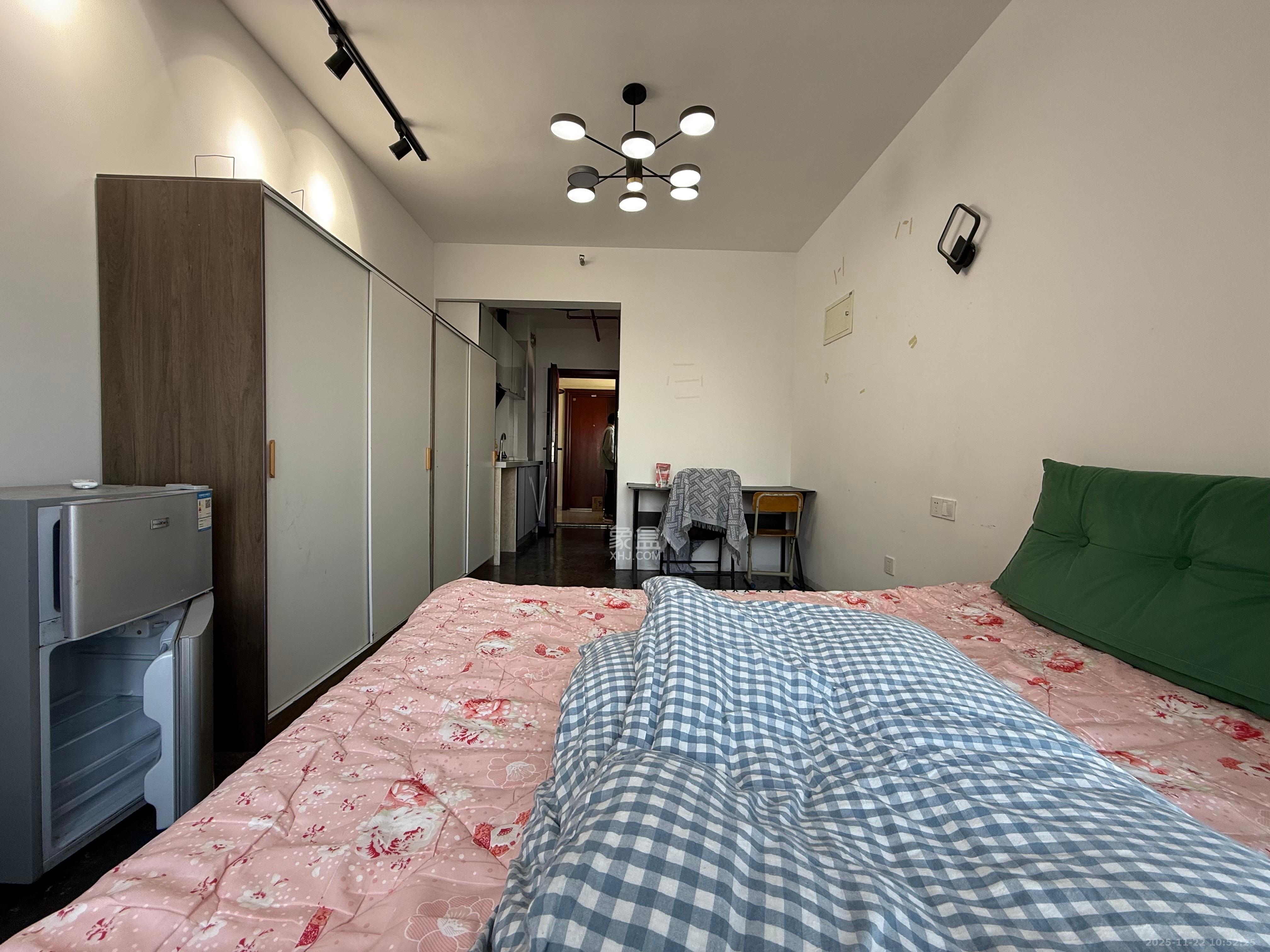 碧桂园城市之光 1室1厅1卫 1600.0元/月 碧桂园城市之光 1室1厅1卫 1600.0元/月室内图