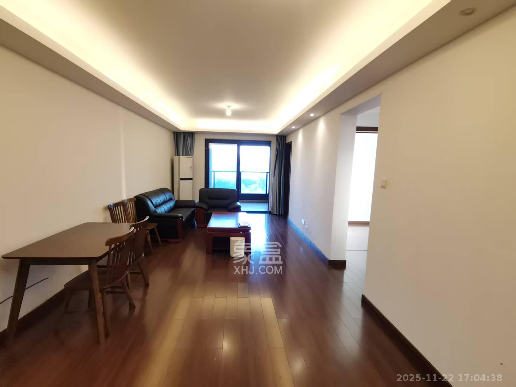 万科金域缇香  3室2厅1卫    3300.0元/月