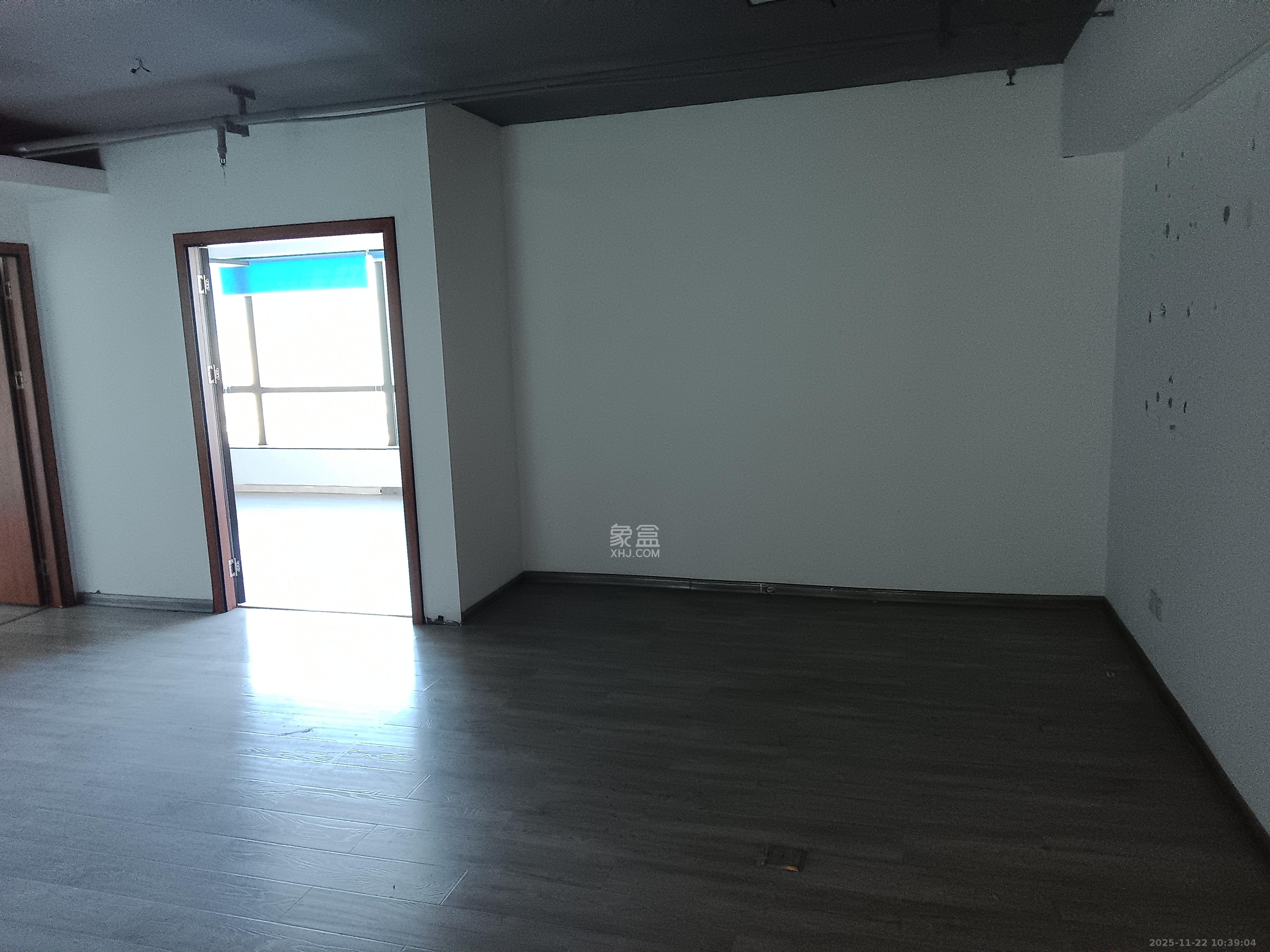 BOBO天下城（CTA财富中心）   300.0㎡      10000.0元/月室内图