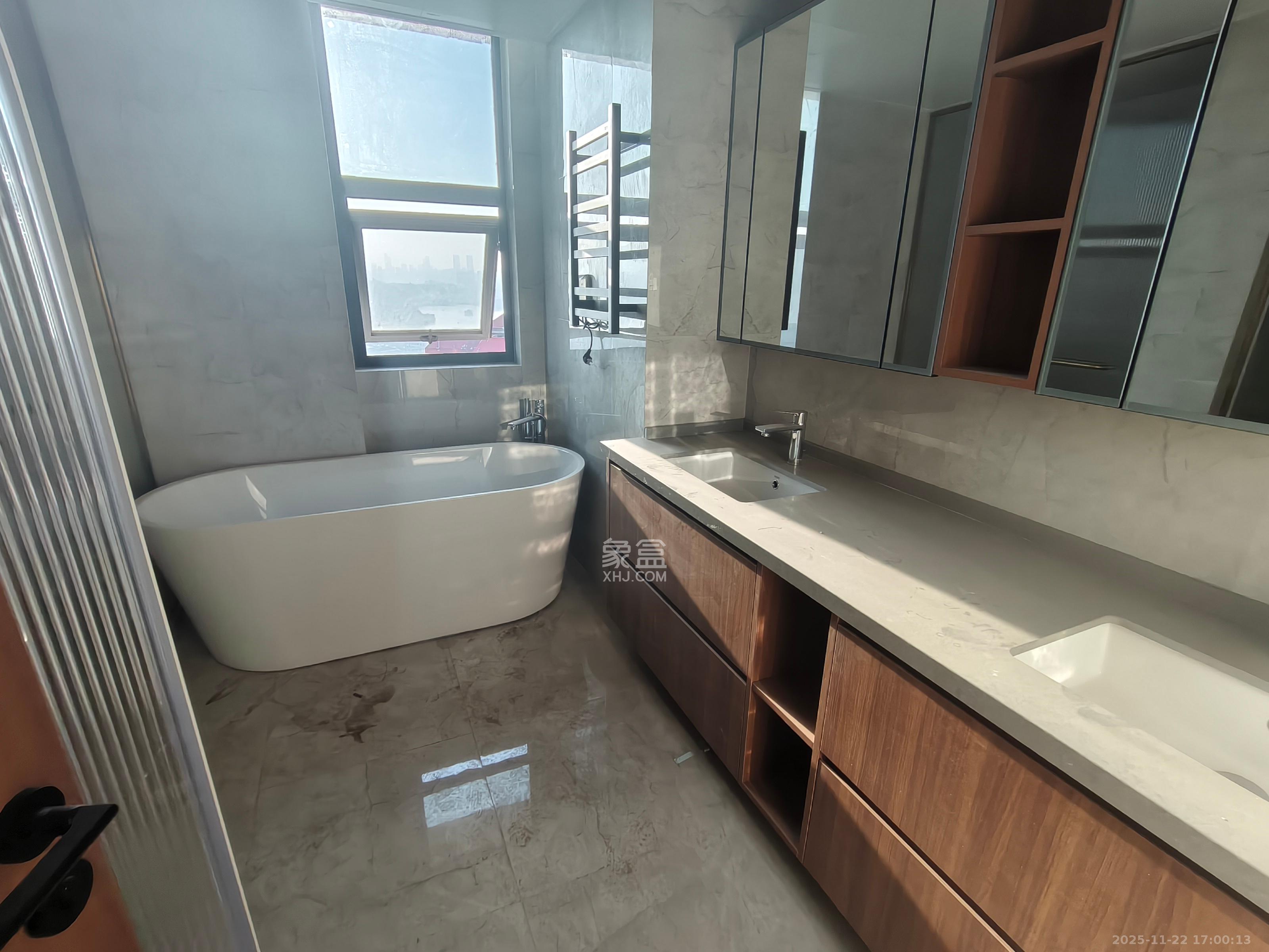 江山印  4室2厅3卫    16000.0元/月室内图