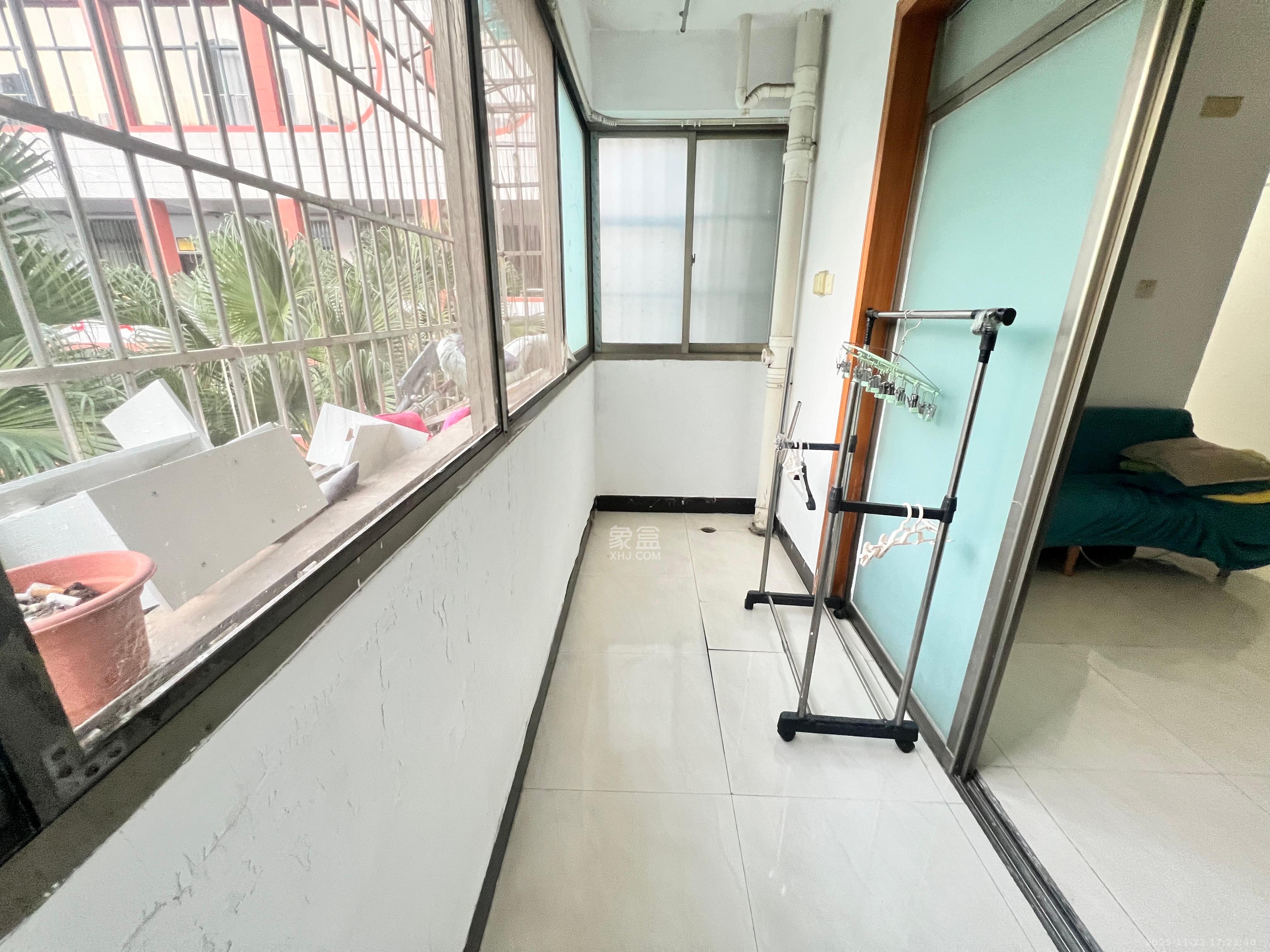 青山祠社区 1室0厅0卫 1400.0元/月 青山祠社区 1室0厅0卫 1400.0元/月室内图