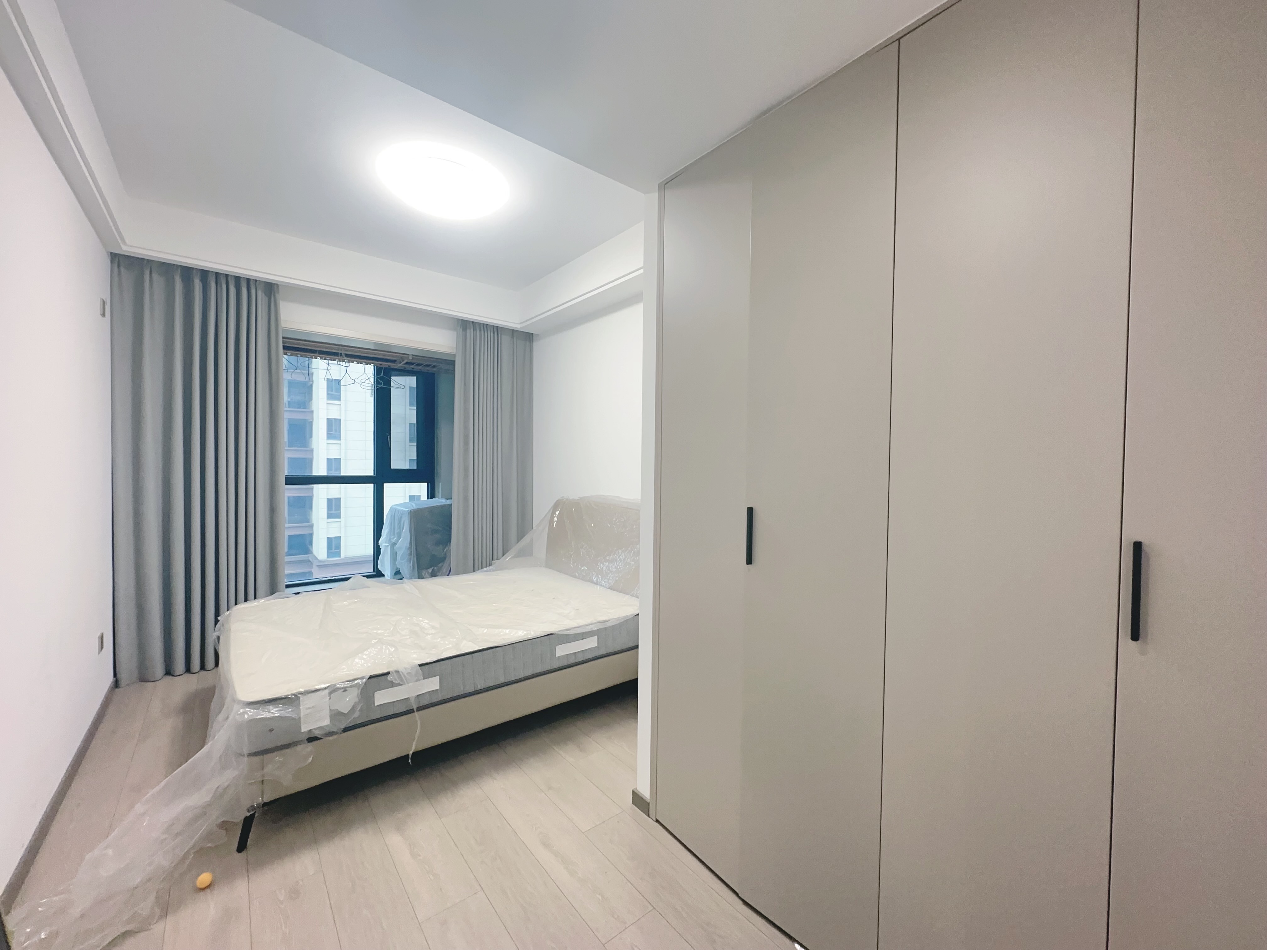 东宸江山里  4室2厅2卫    3000.0元/月室内图