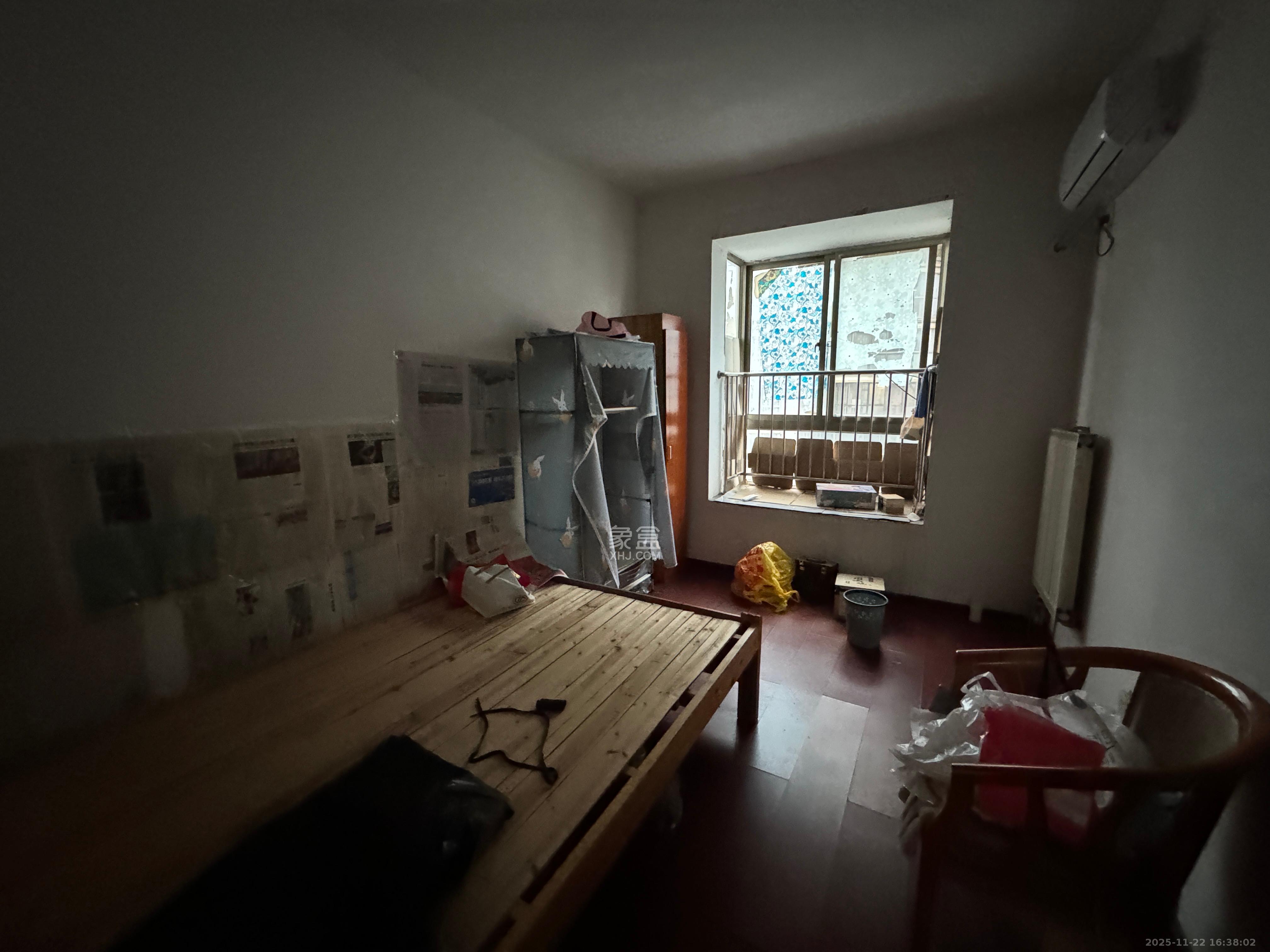 金质嘉苑  3室2厅2卫    1500.0元/月室内图