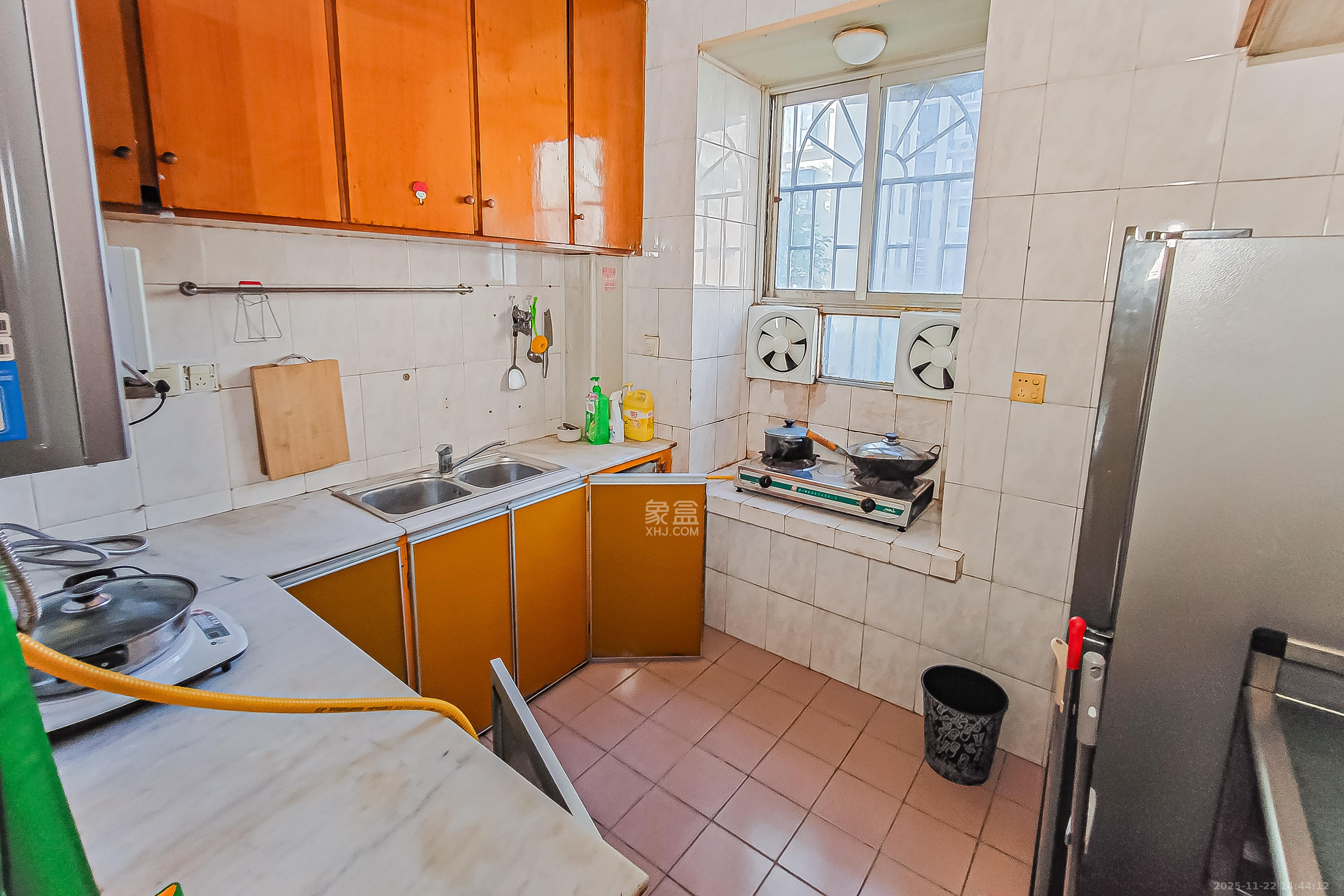 化工设计院 3室2厅1卫 71.0万 化工设计院 3室2厅1卫 71.0万厨房