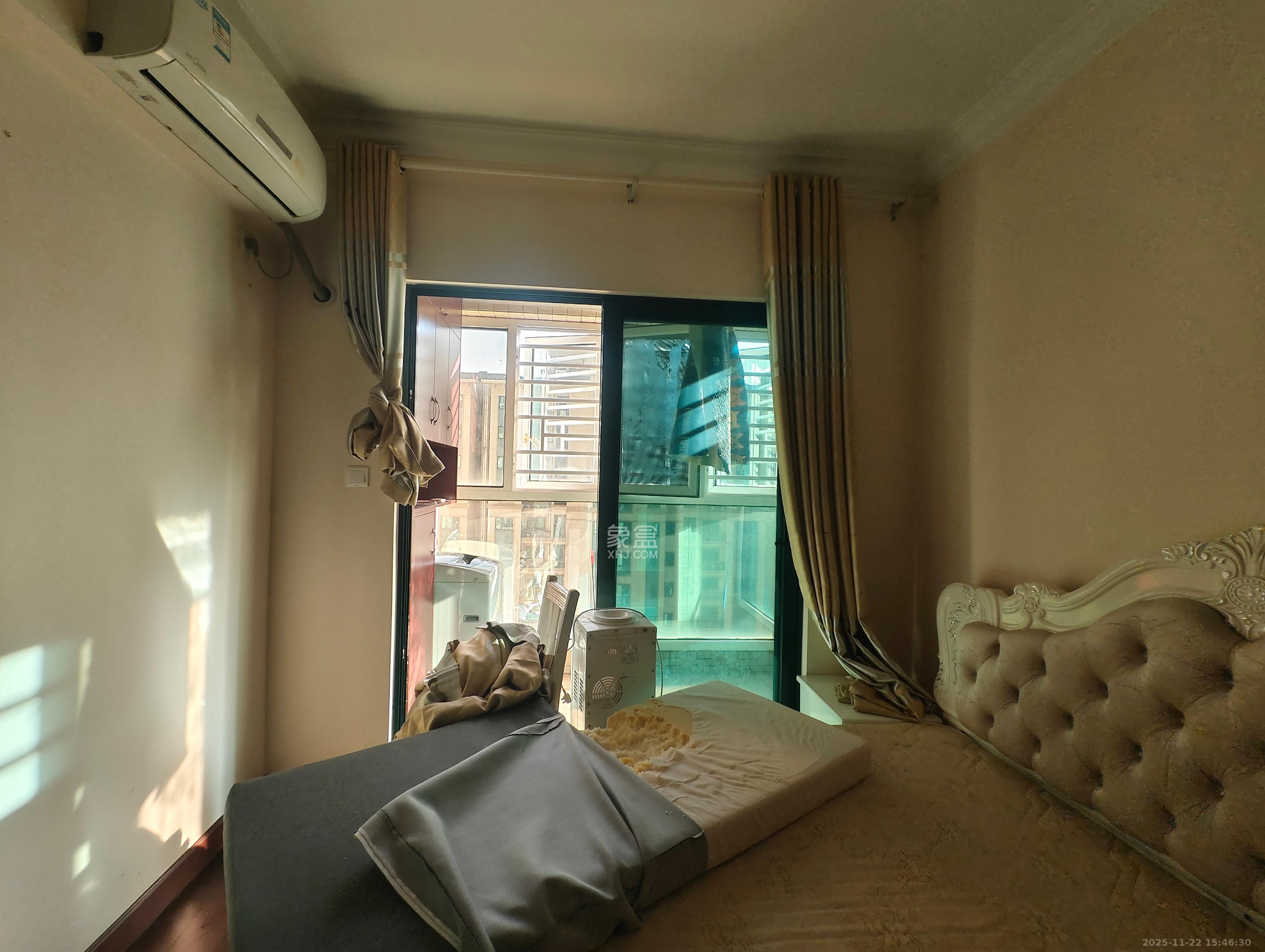 恒大御景湾 1室2厅1卫 2200.0元/月 恒大御景湾 1室2厅1卫 2200.0元/月室内图